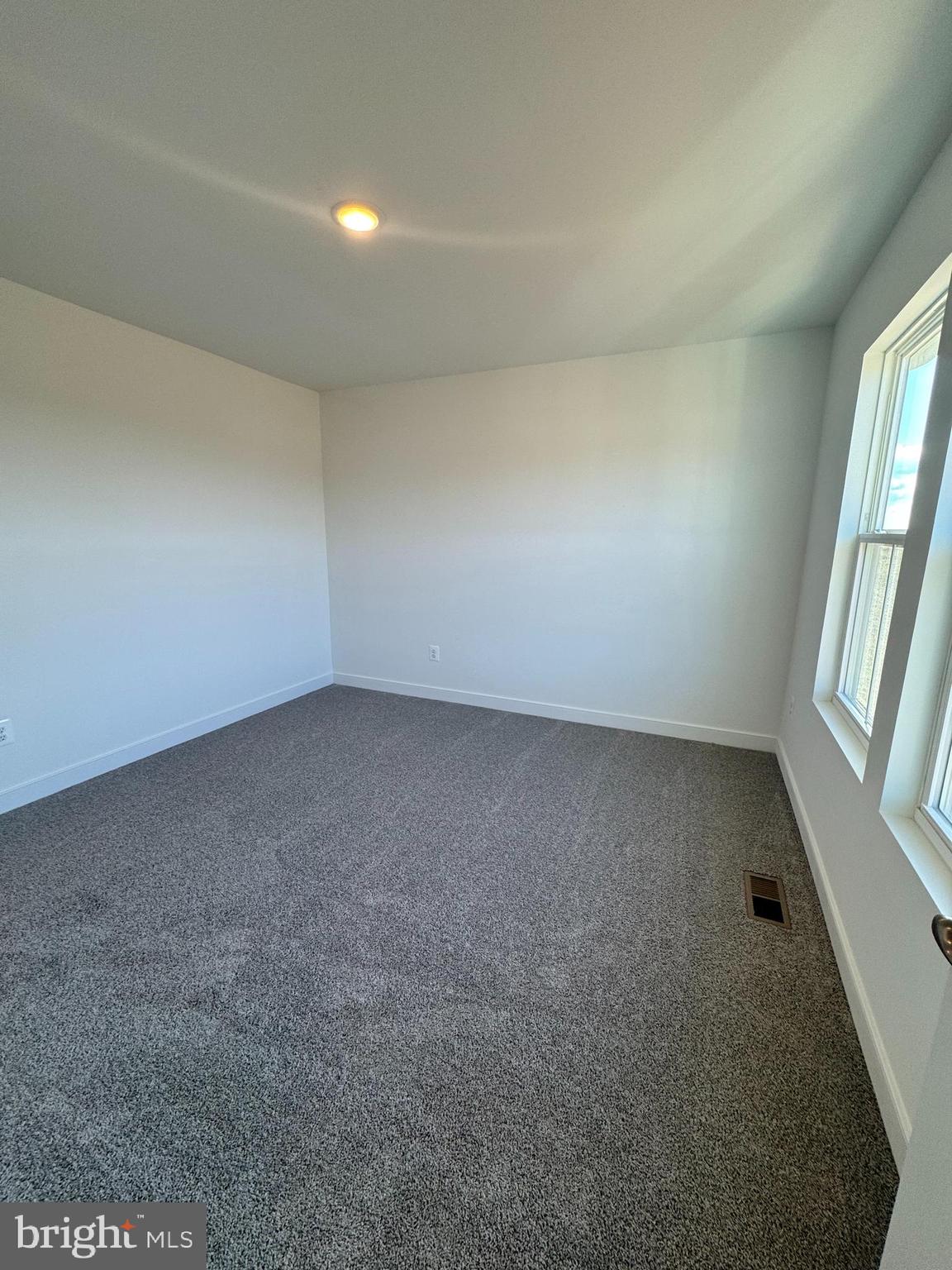 ESTATES OF TUSCARORA - Residential