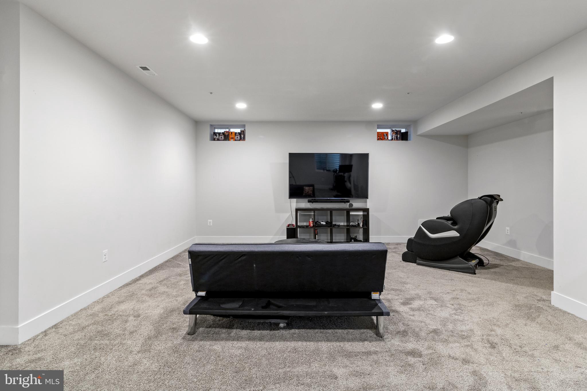 TWO RIVERS - Residential