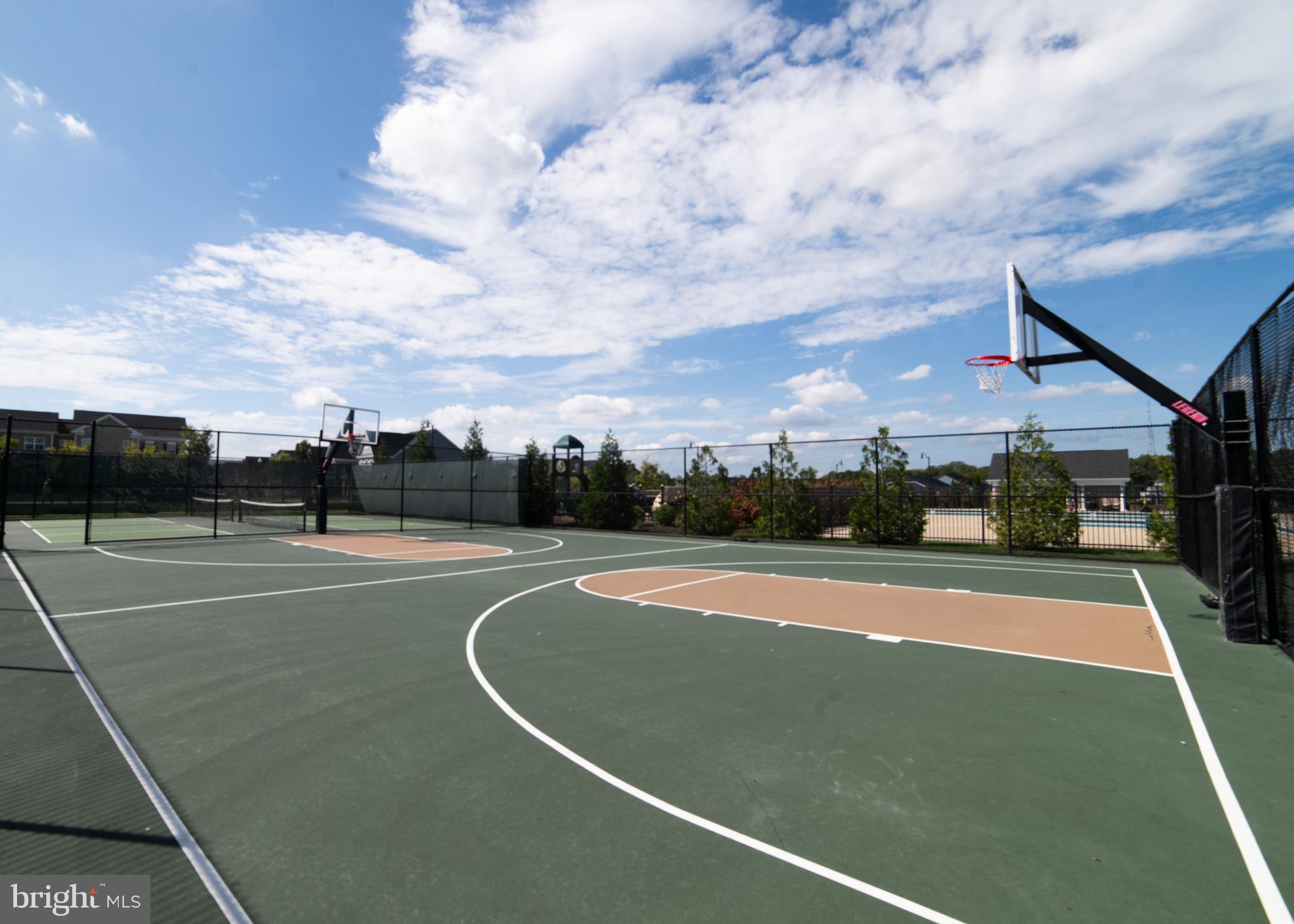 TWO RIVERS - Residential