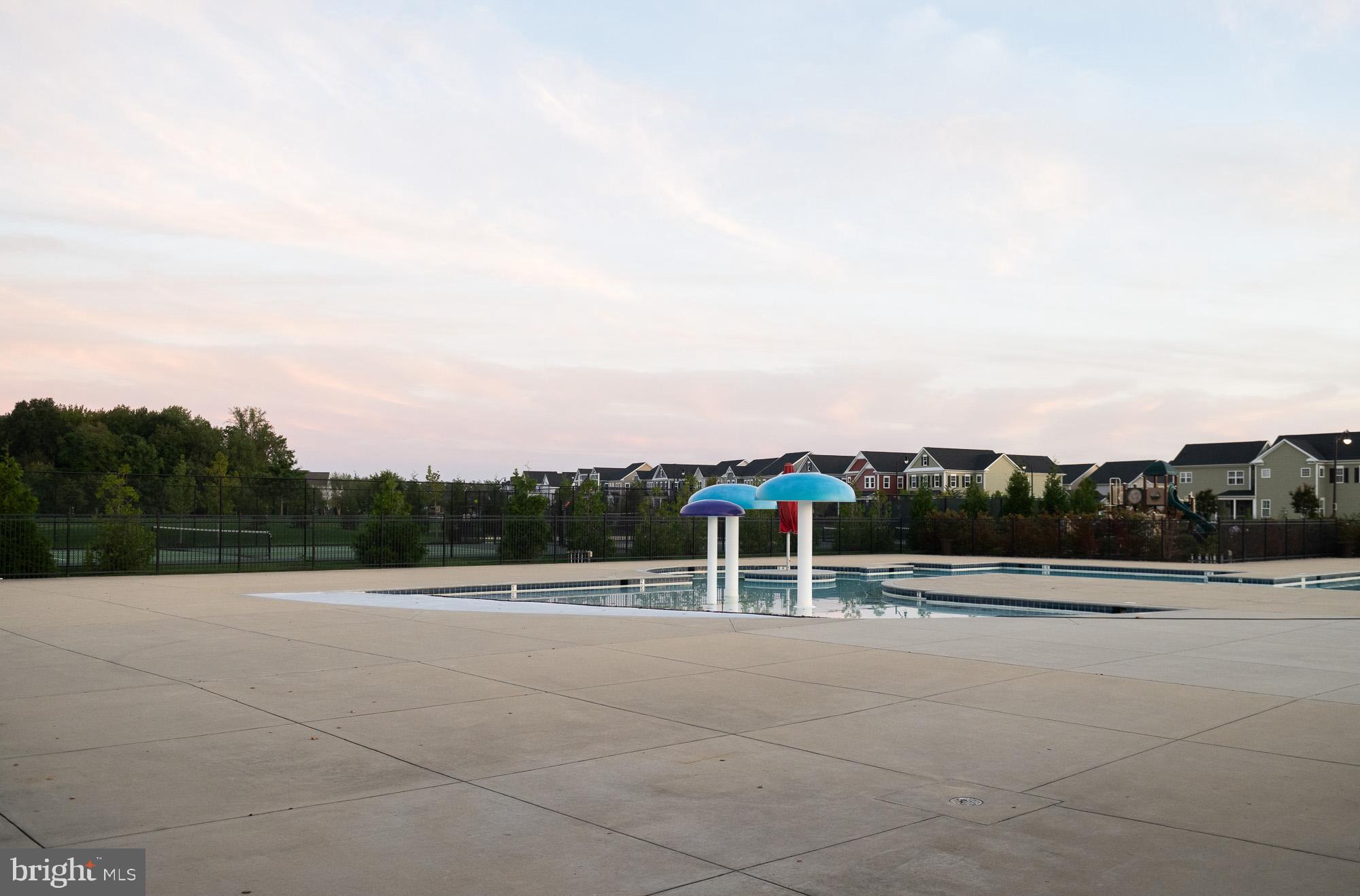 TWO RIVERS - Residential