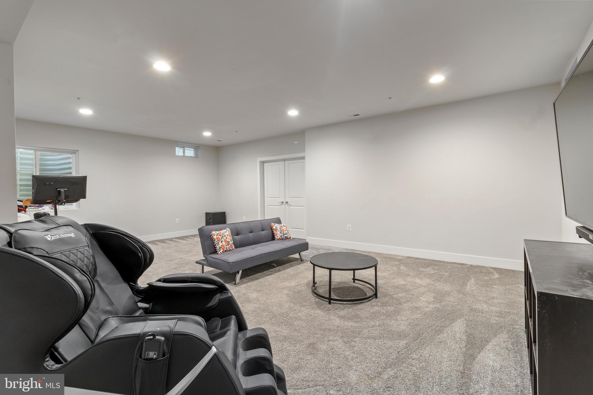 TWO RIVERS - Residential