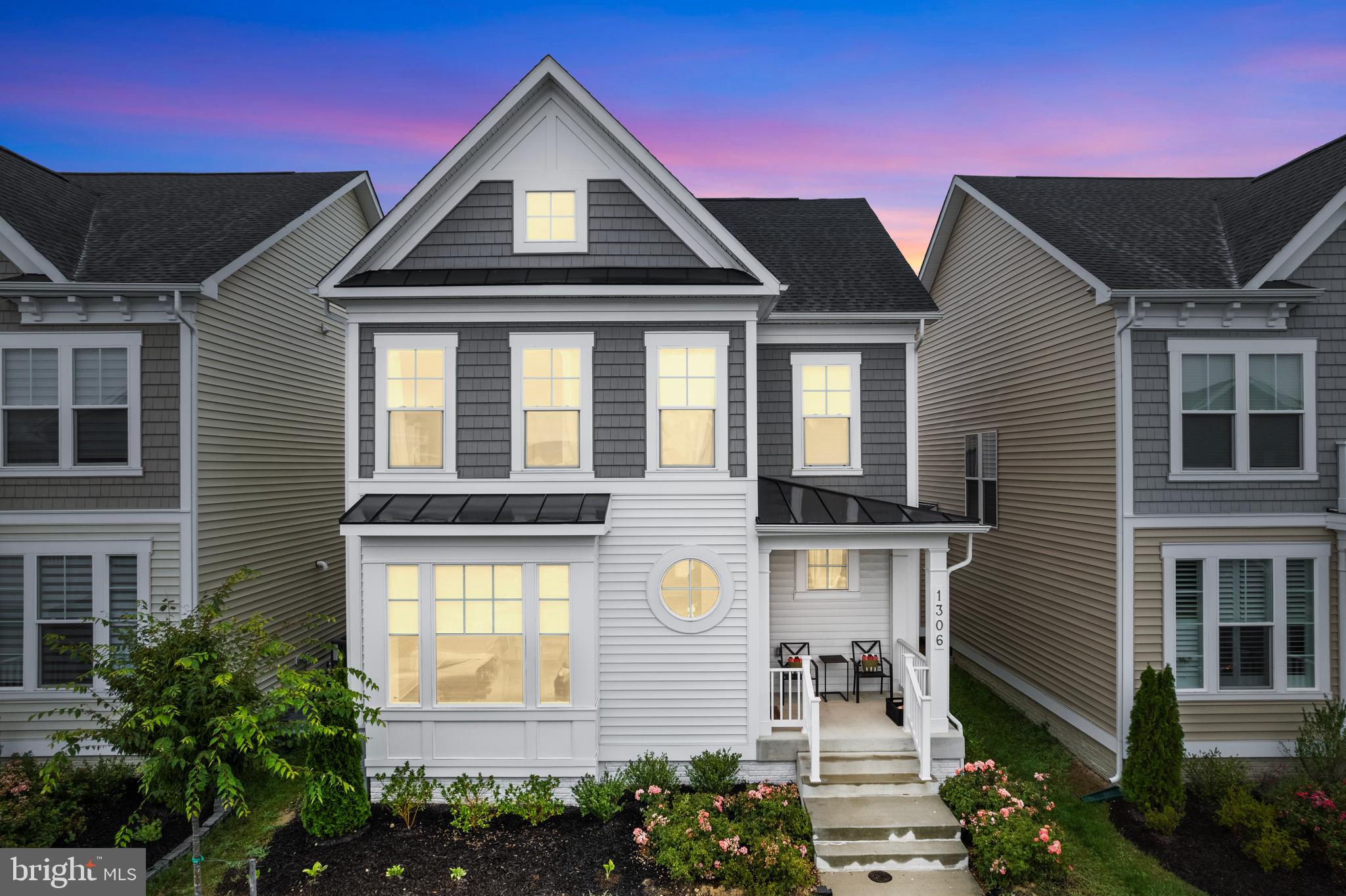 TWO RIVERS - Residential