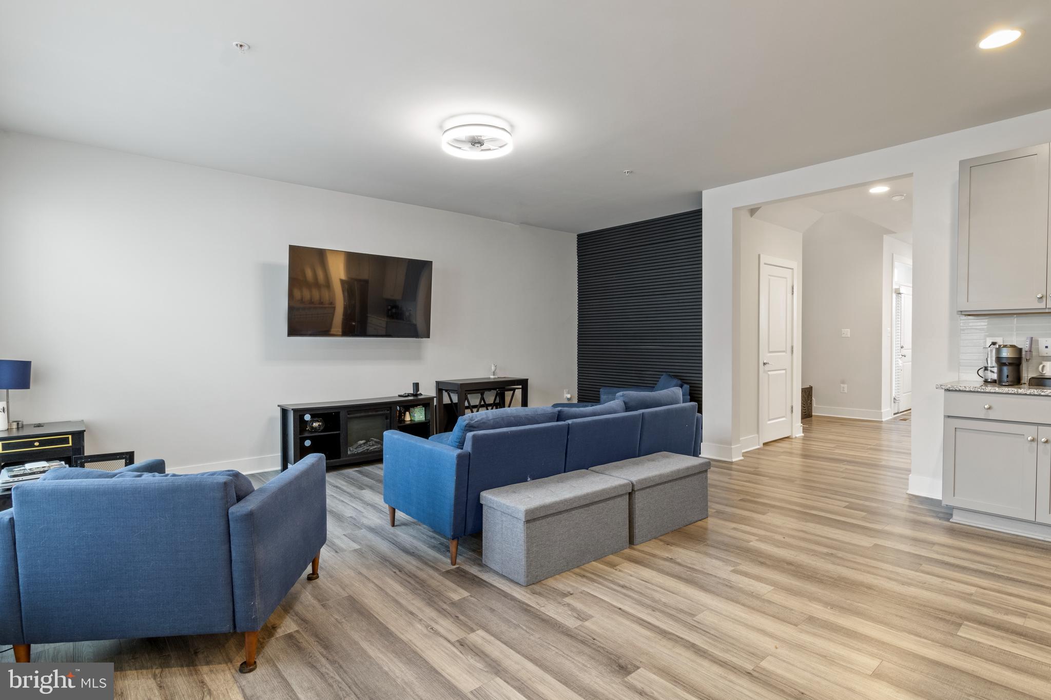 TWO RIVERS - Residential