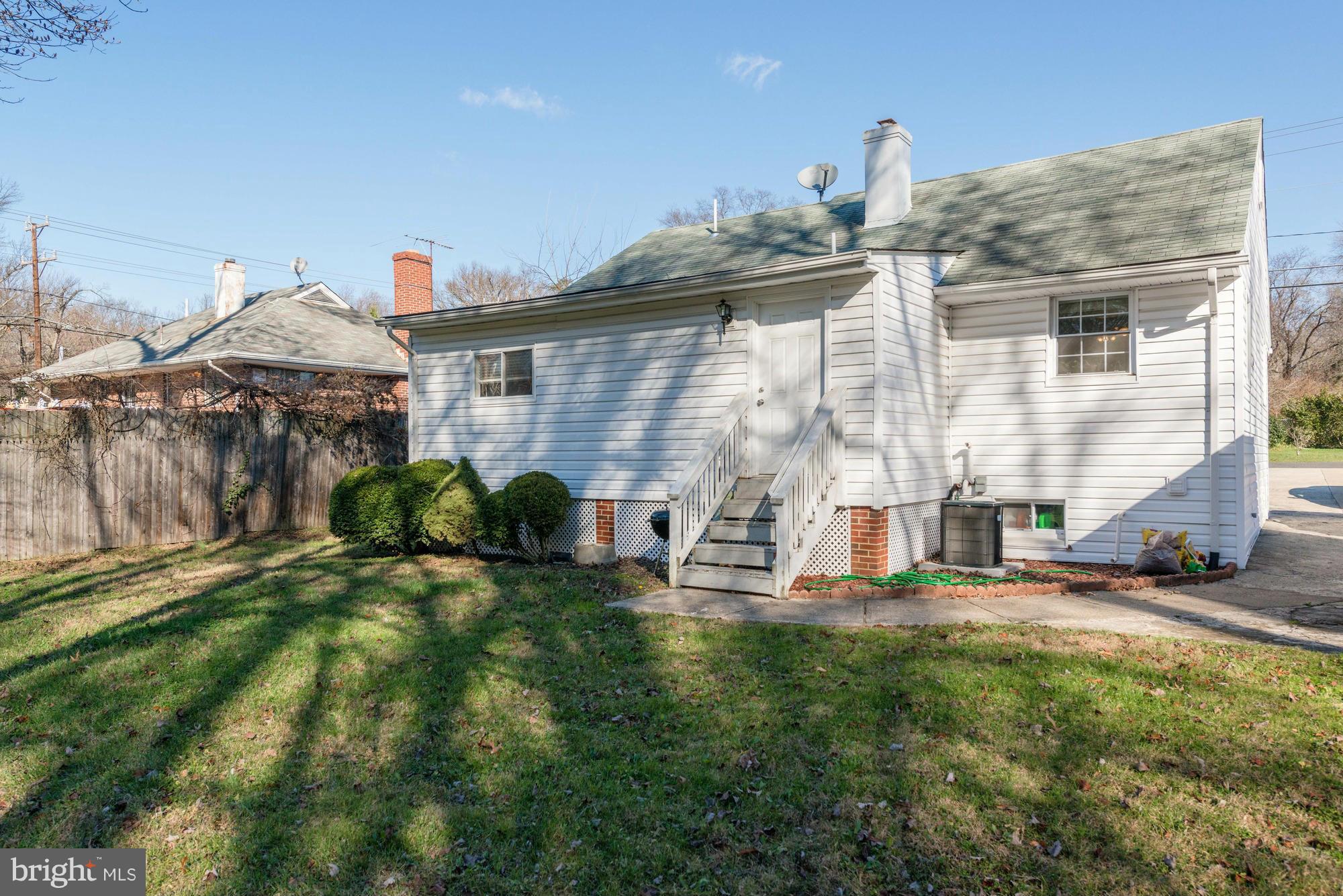 BROYHILL PARK - Residential