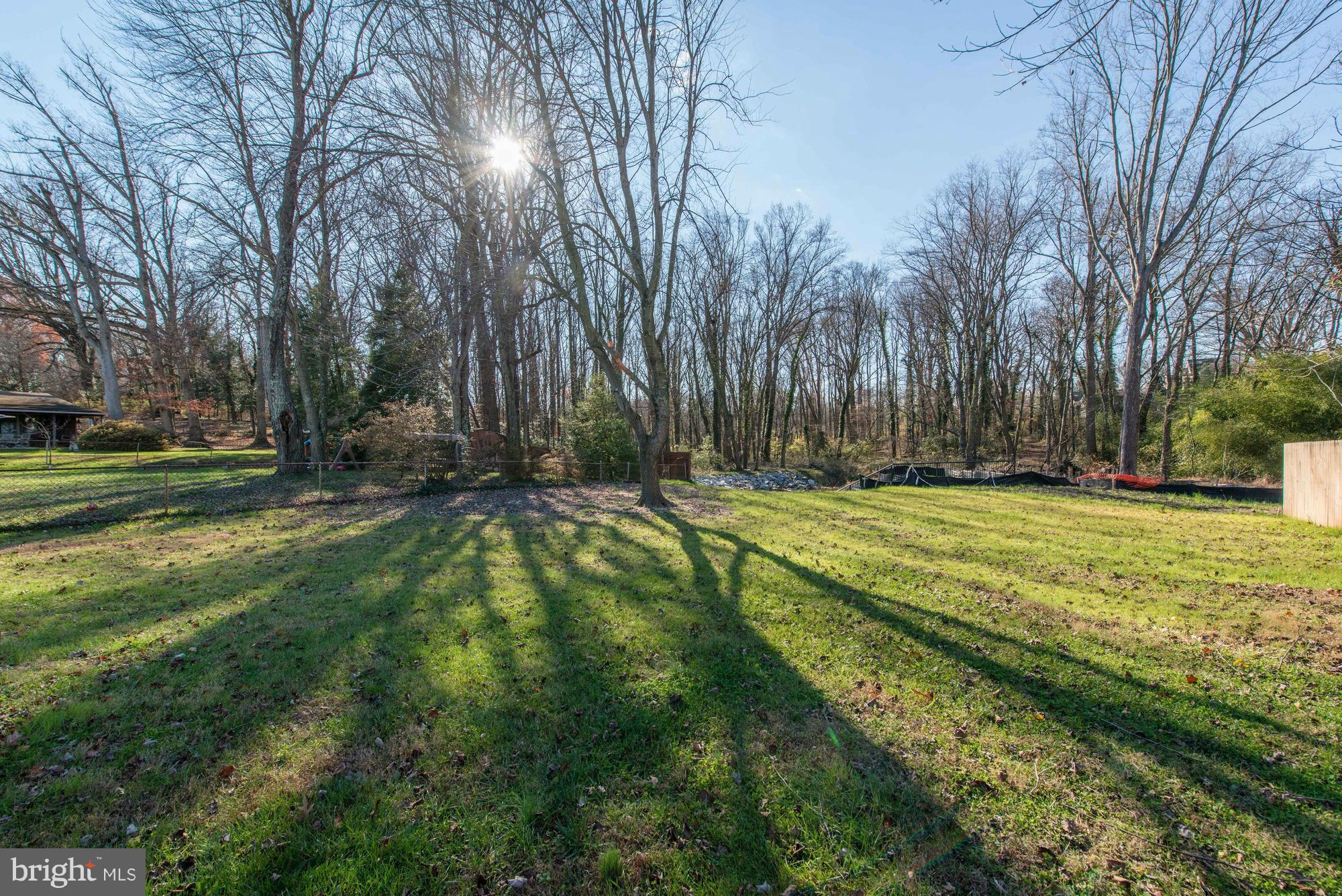 BROYHILL PARK - Residential