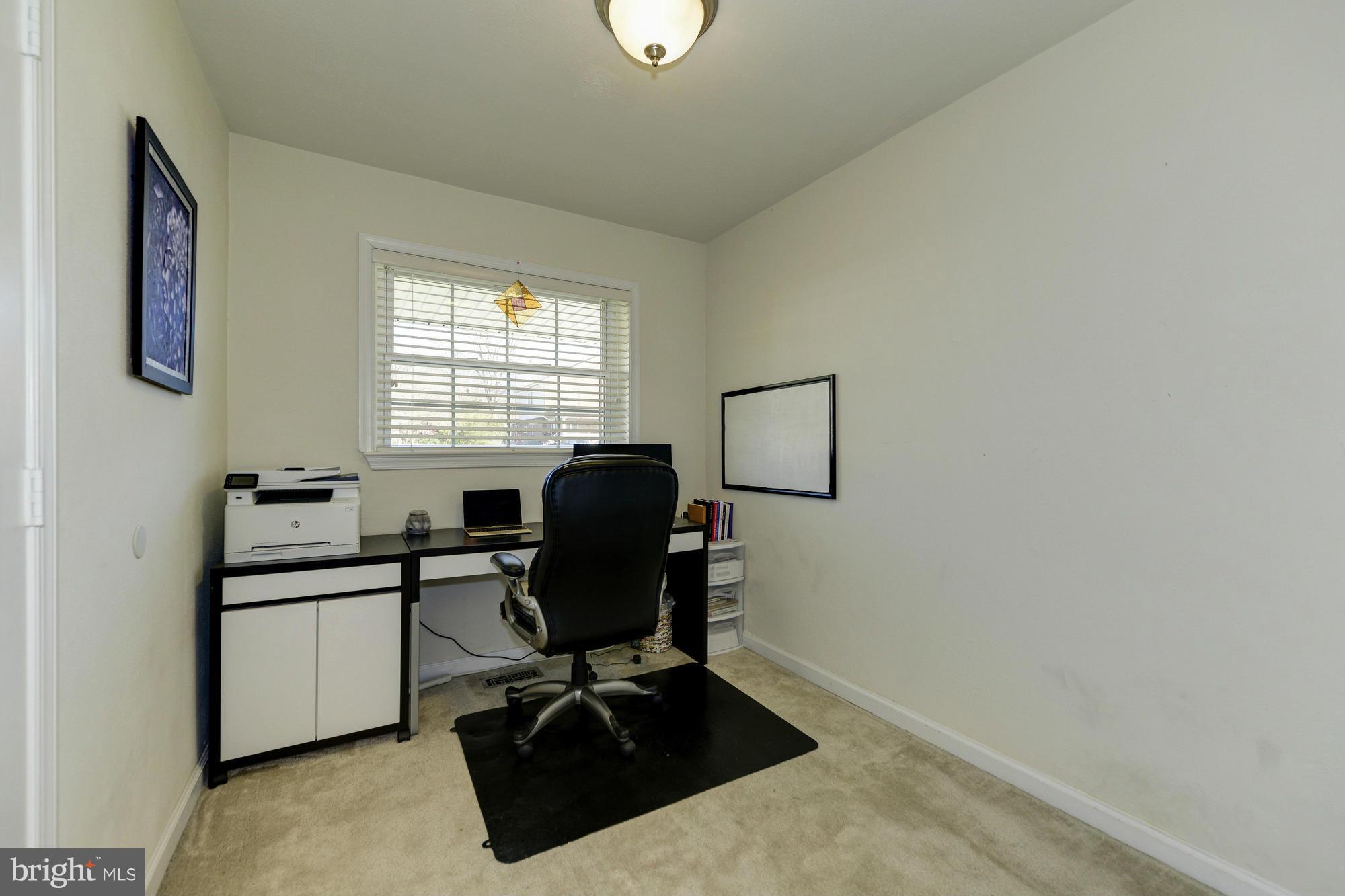 BROYHILL PARK - Residential