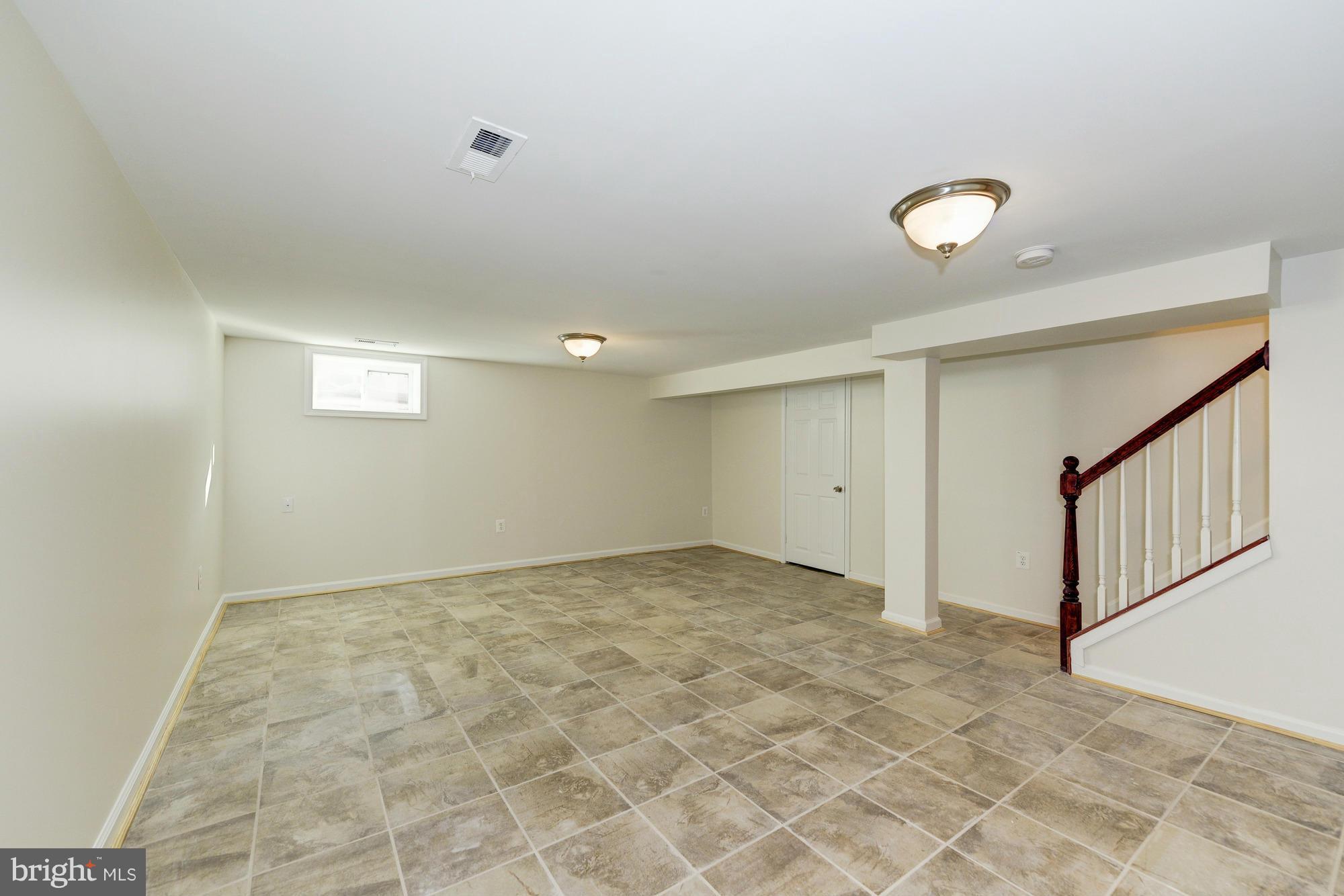 BROYHILL PARK - Residential