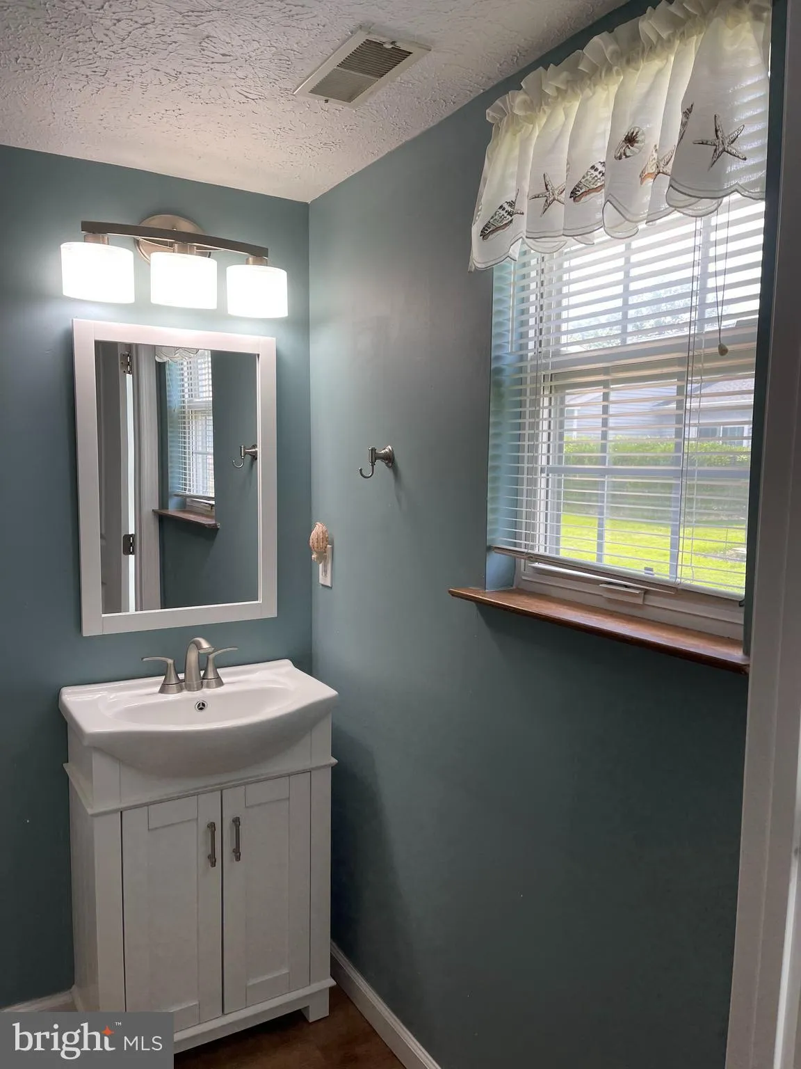 Mount Laurel, New Jersey 08054, United States, 2 Bedrooms Bedrooms, ,2 BathroomsBathrooms,Residential,Active,182285