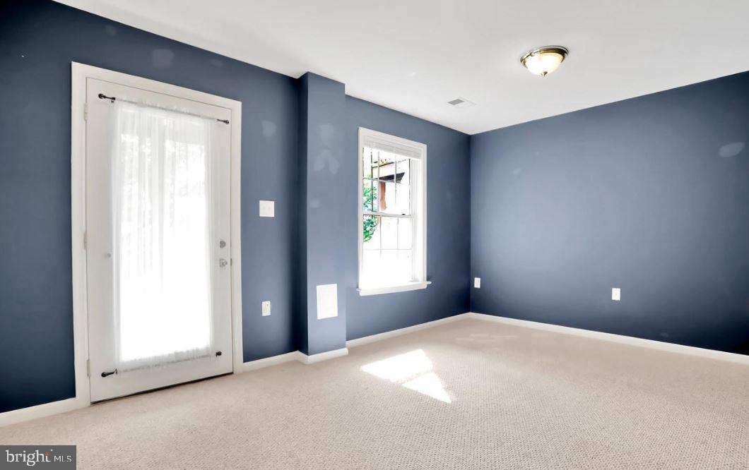 HAMMONDS MILL - Residential Lease