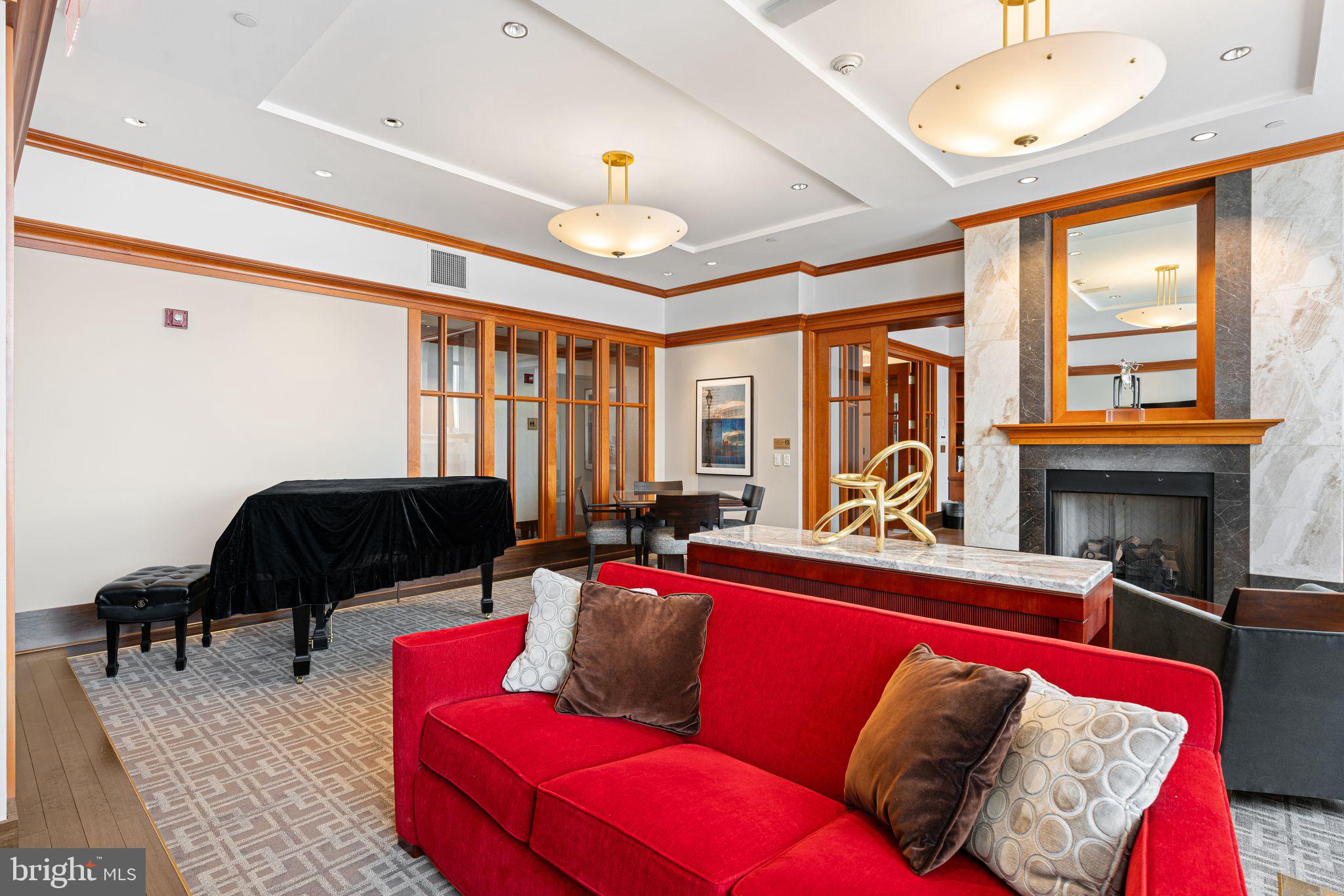 AVENUE OF THE ARTS - Residential