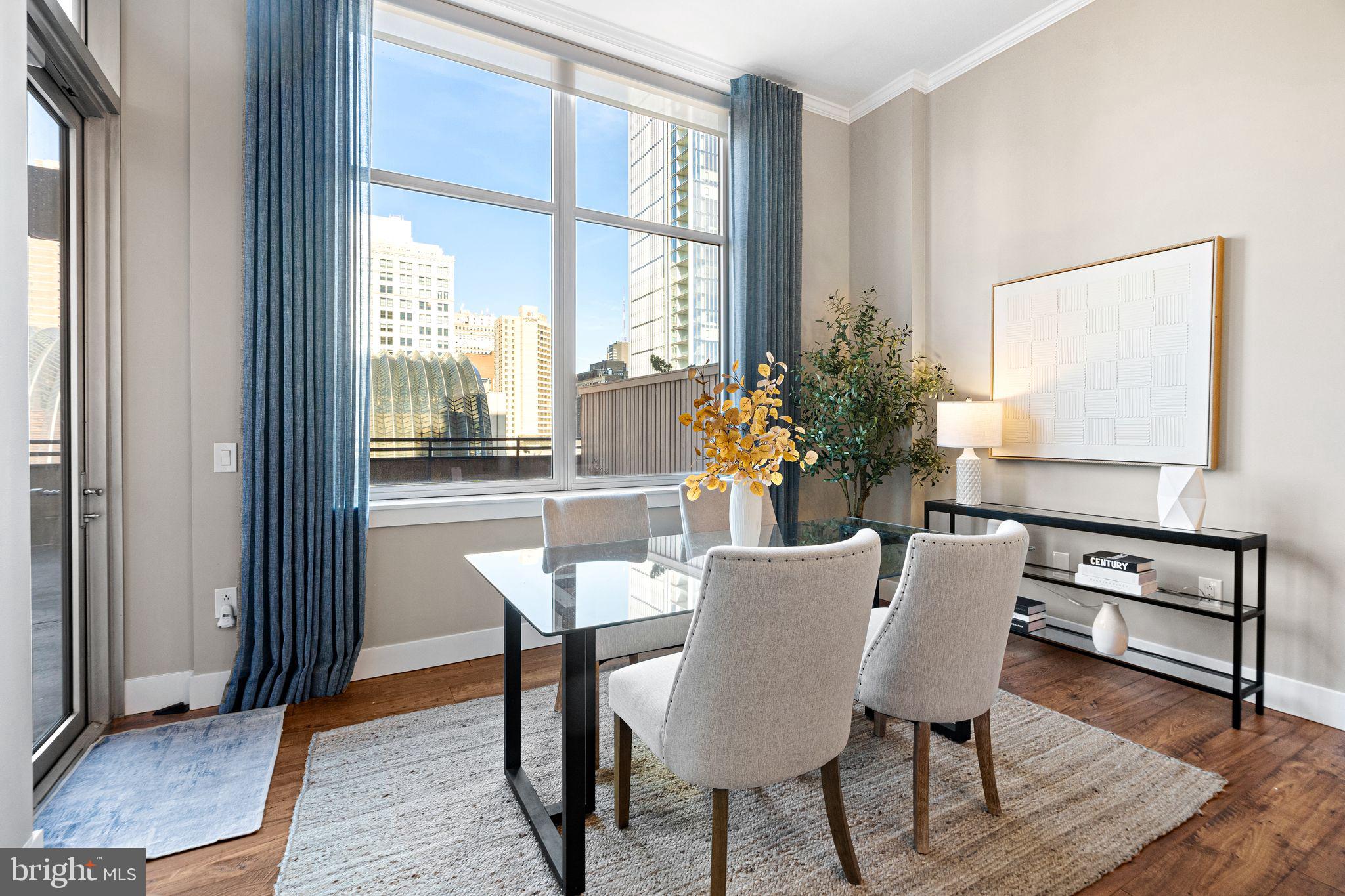 AVENUE OF THE ARTS - Residential