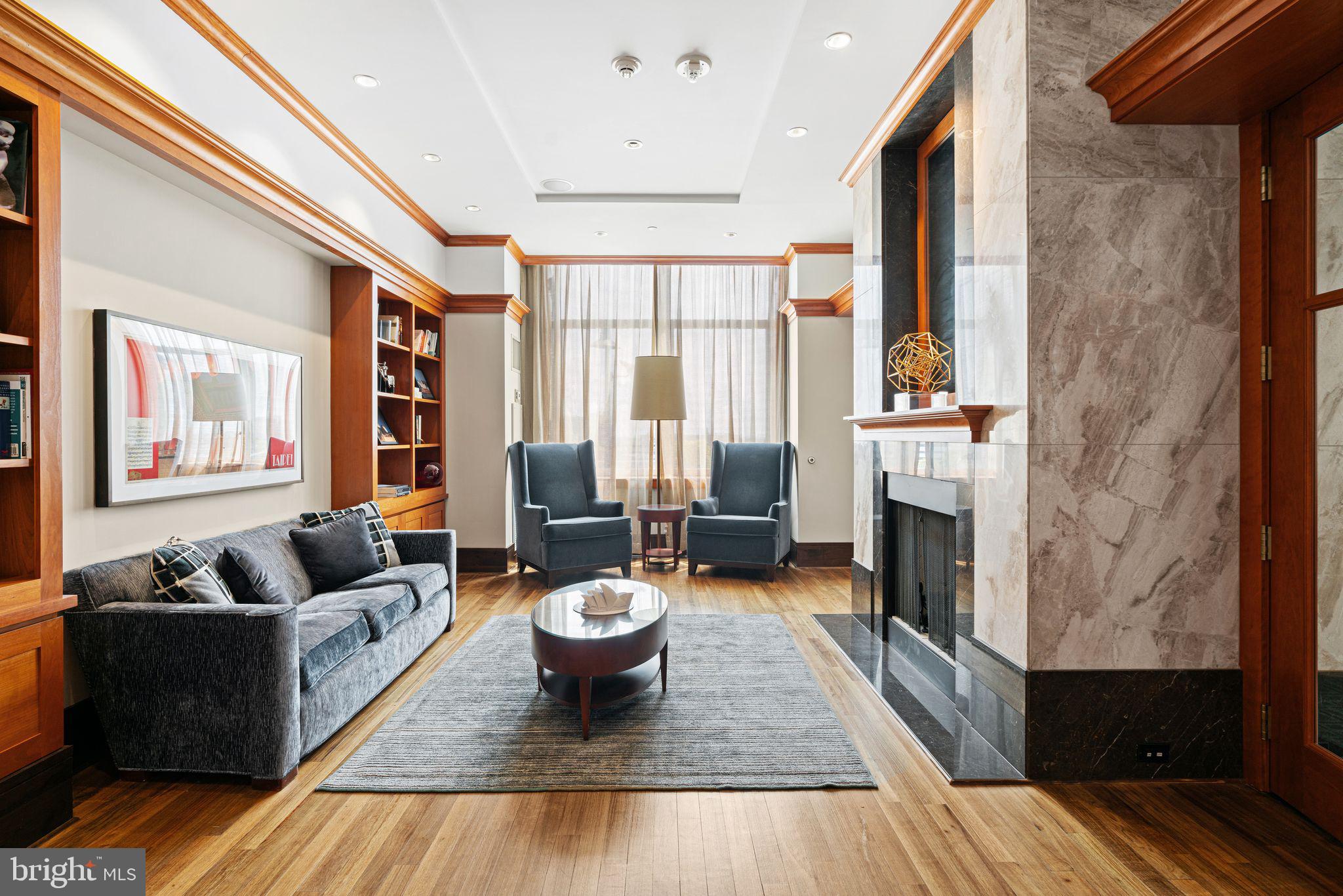 AVENUE OF THE ARTS - Residential