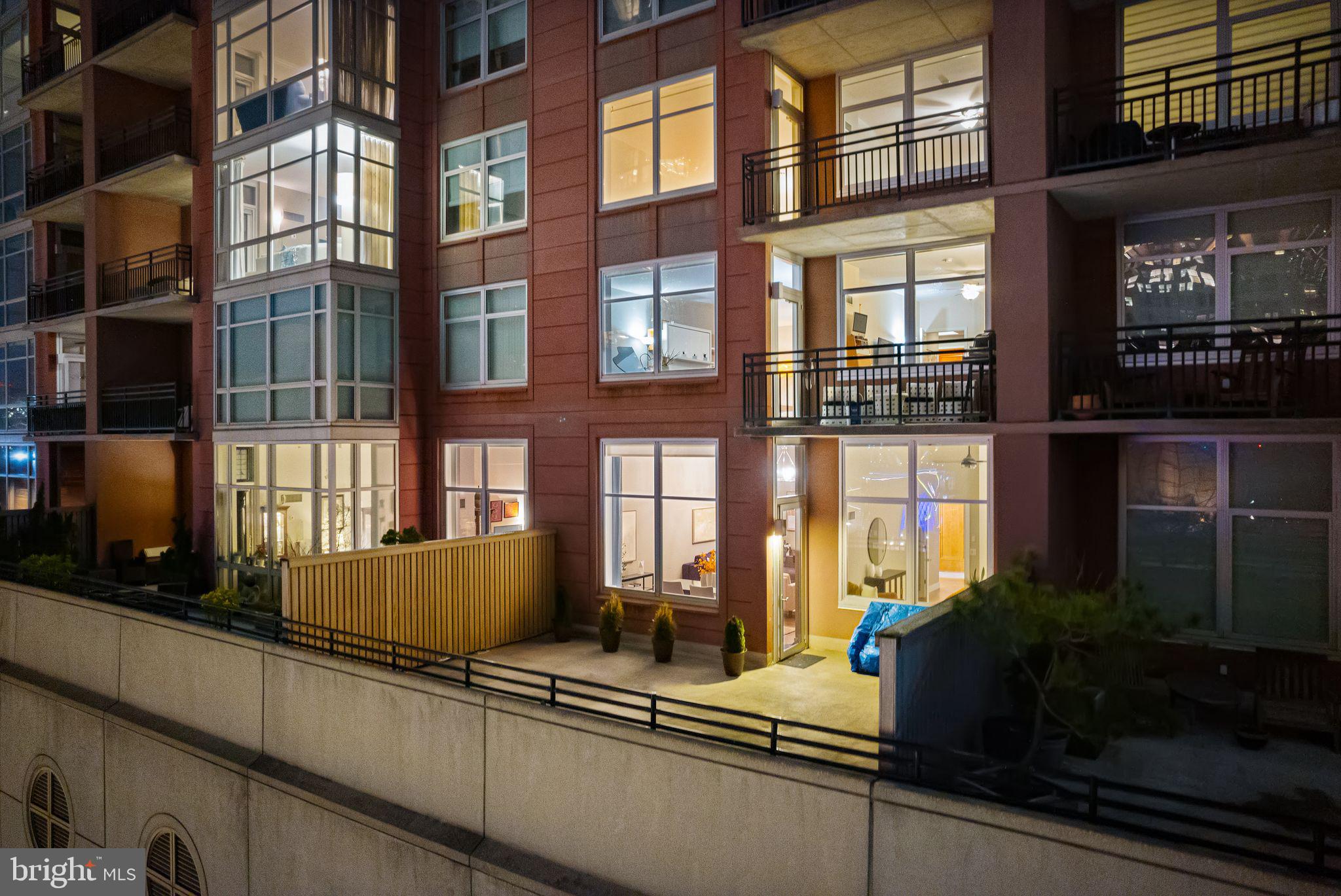 AVENUE OF THE ARTS - Residential