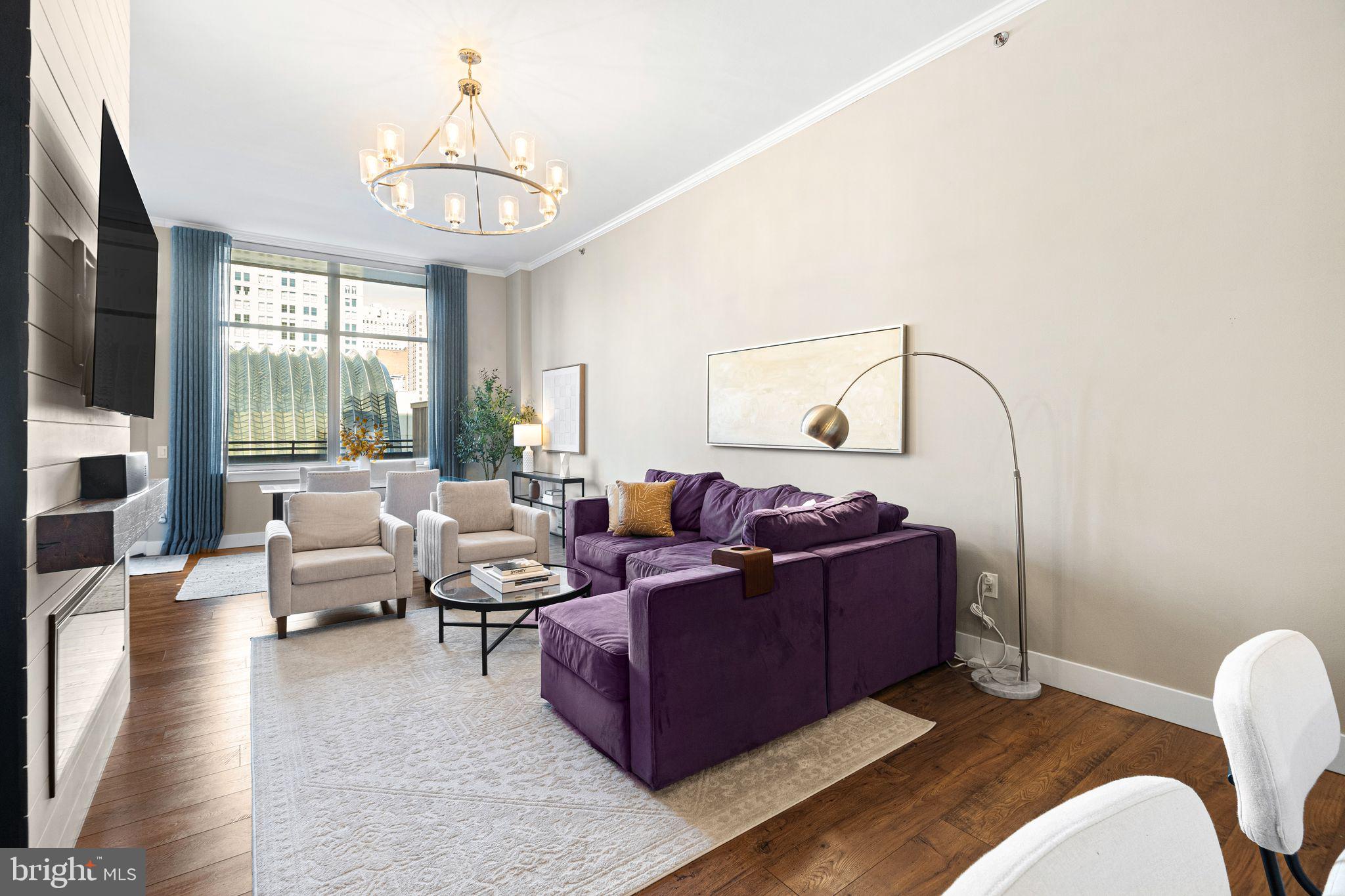 AVENUE OF THE ARTS - Residential