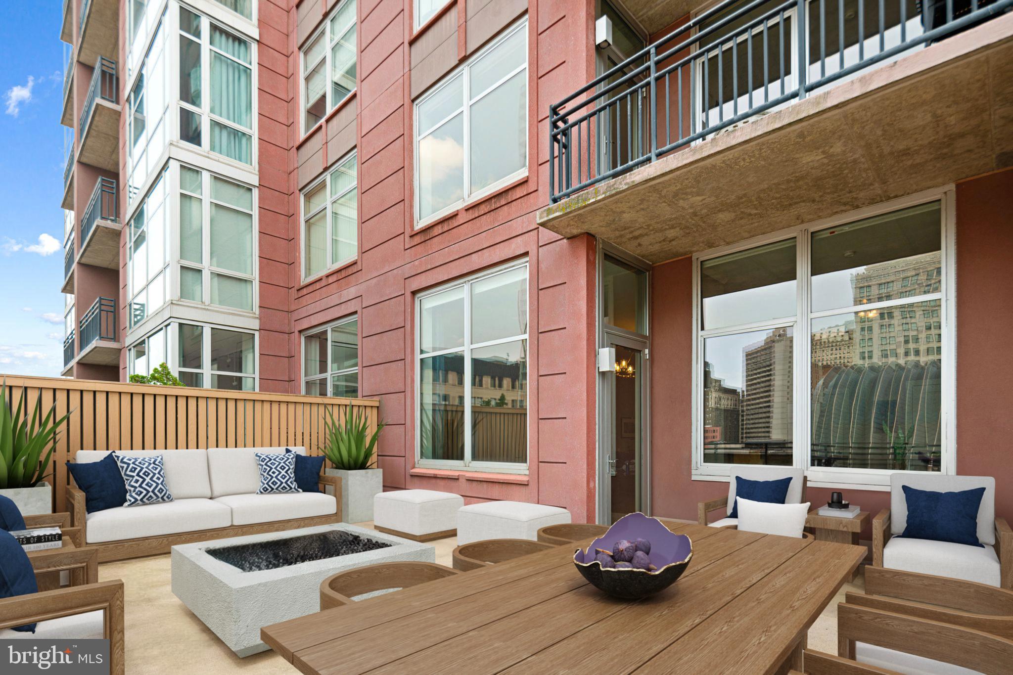 AVENUE OF THE ARTS - Residential