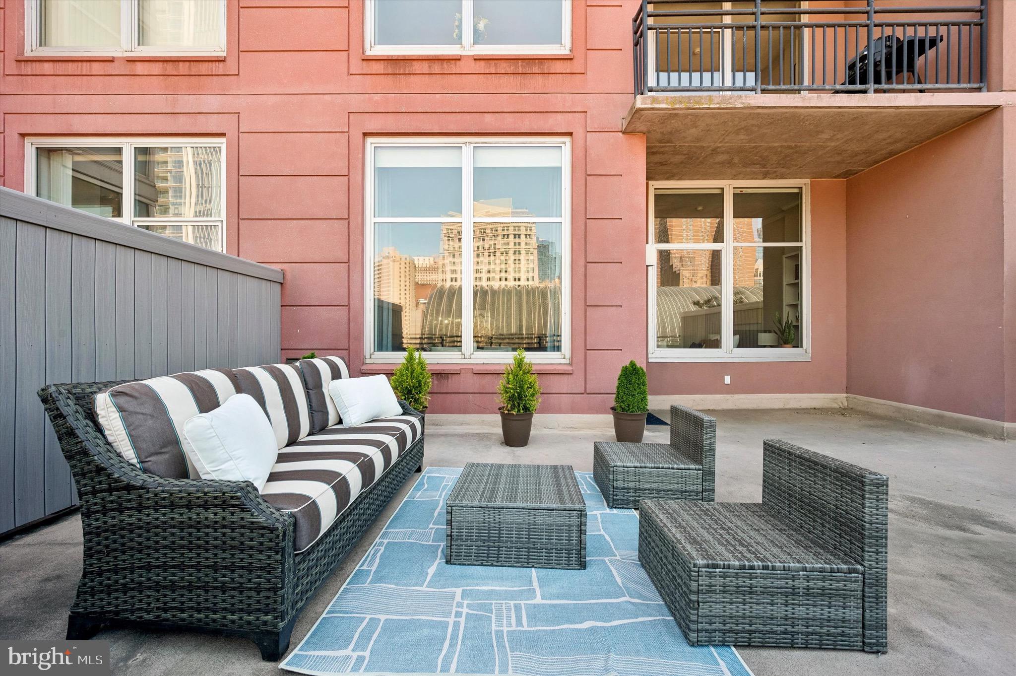AVENUE OF THE ARTS - Residential