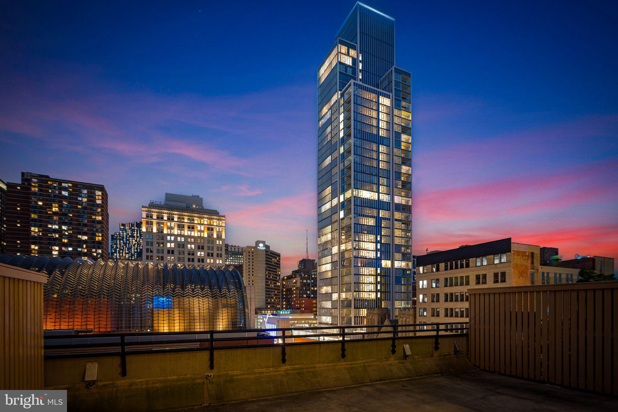 AVENUE OF THE ARTS - Residential