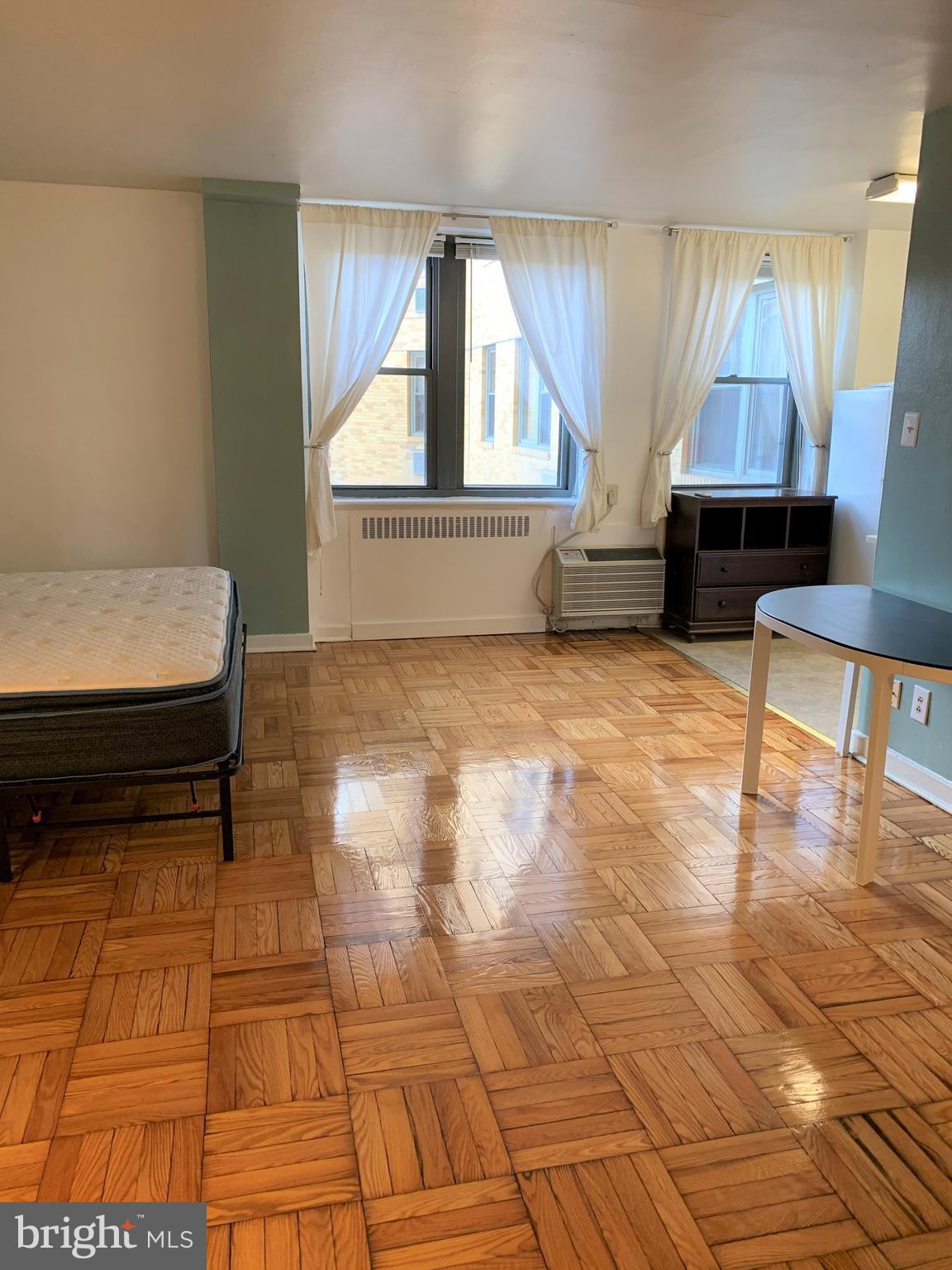 FAIRMOUNT - Residential Lease