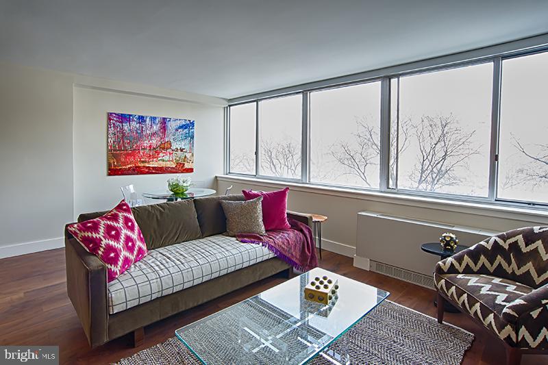 ART MUSEUM AREA - Residential Lease