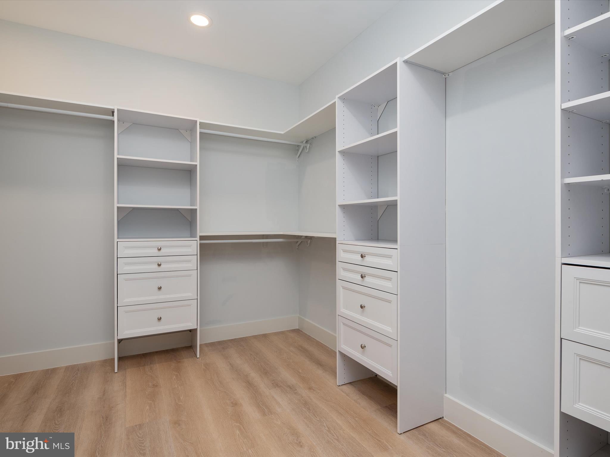 MAGOTHY SHORES - Residential