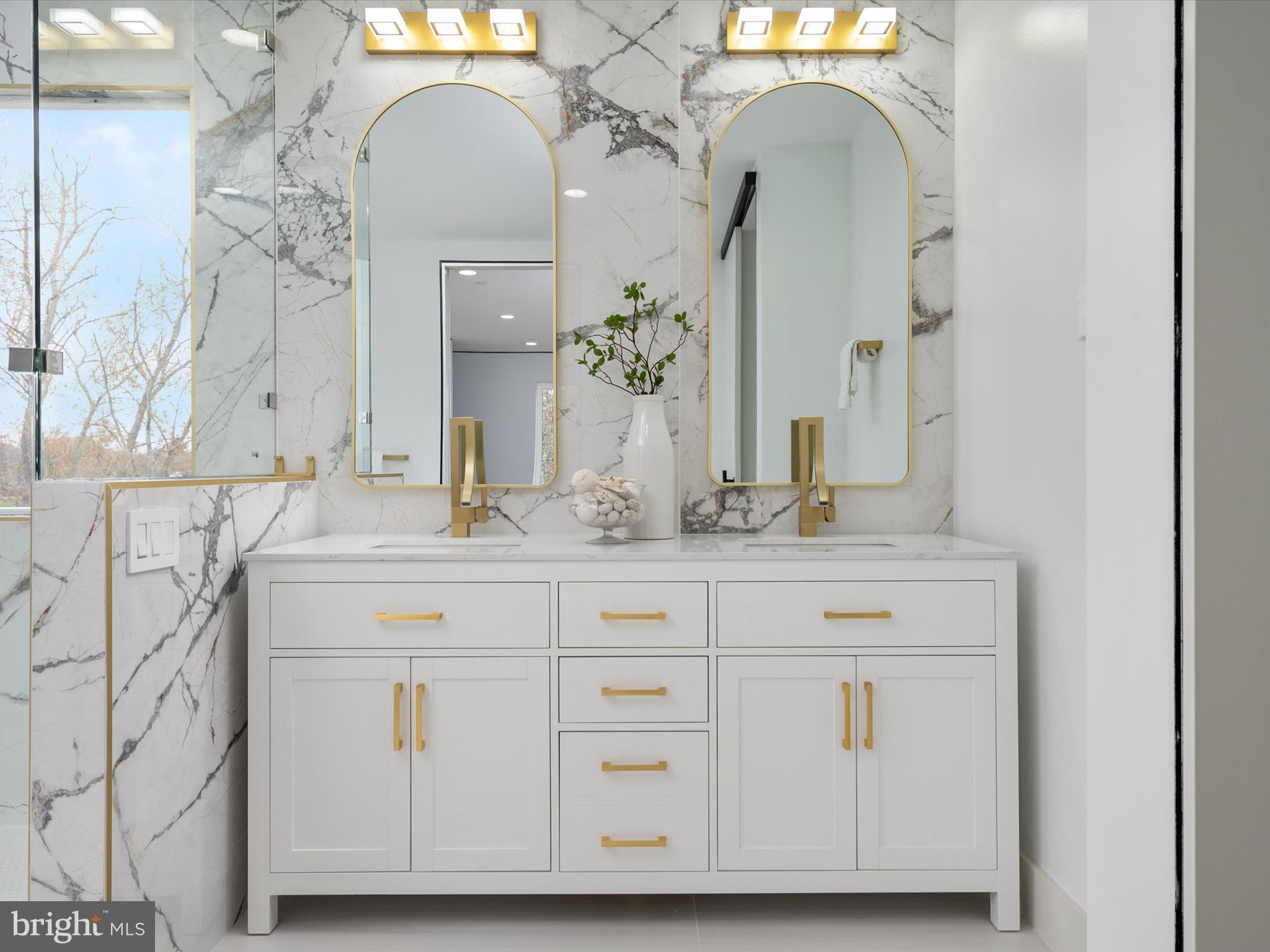 MAGOTHY SHORES - Residential