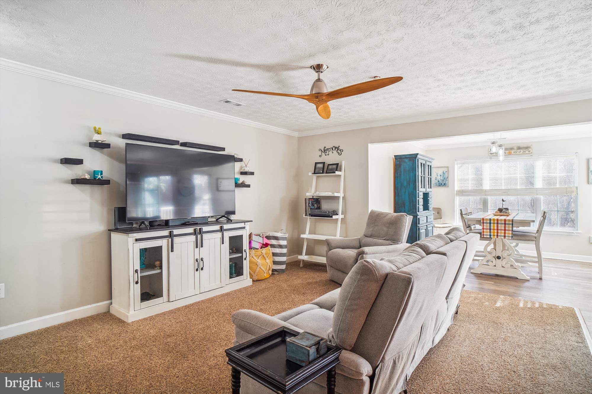 SPRING RIDGE - Residential