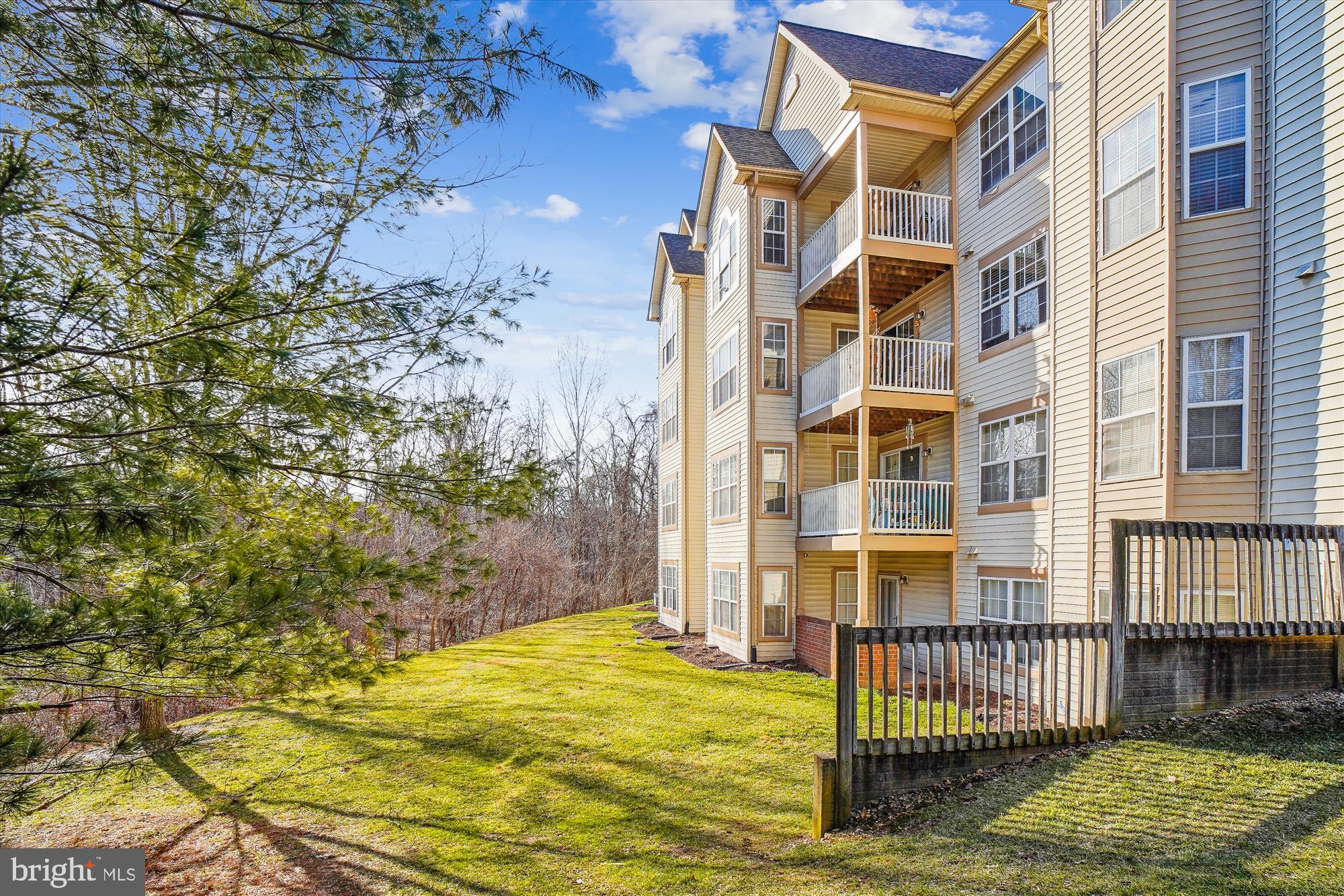 SPRING RIDGE - Residential