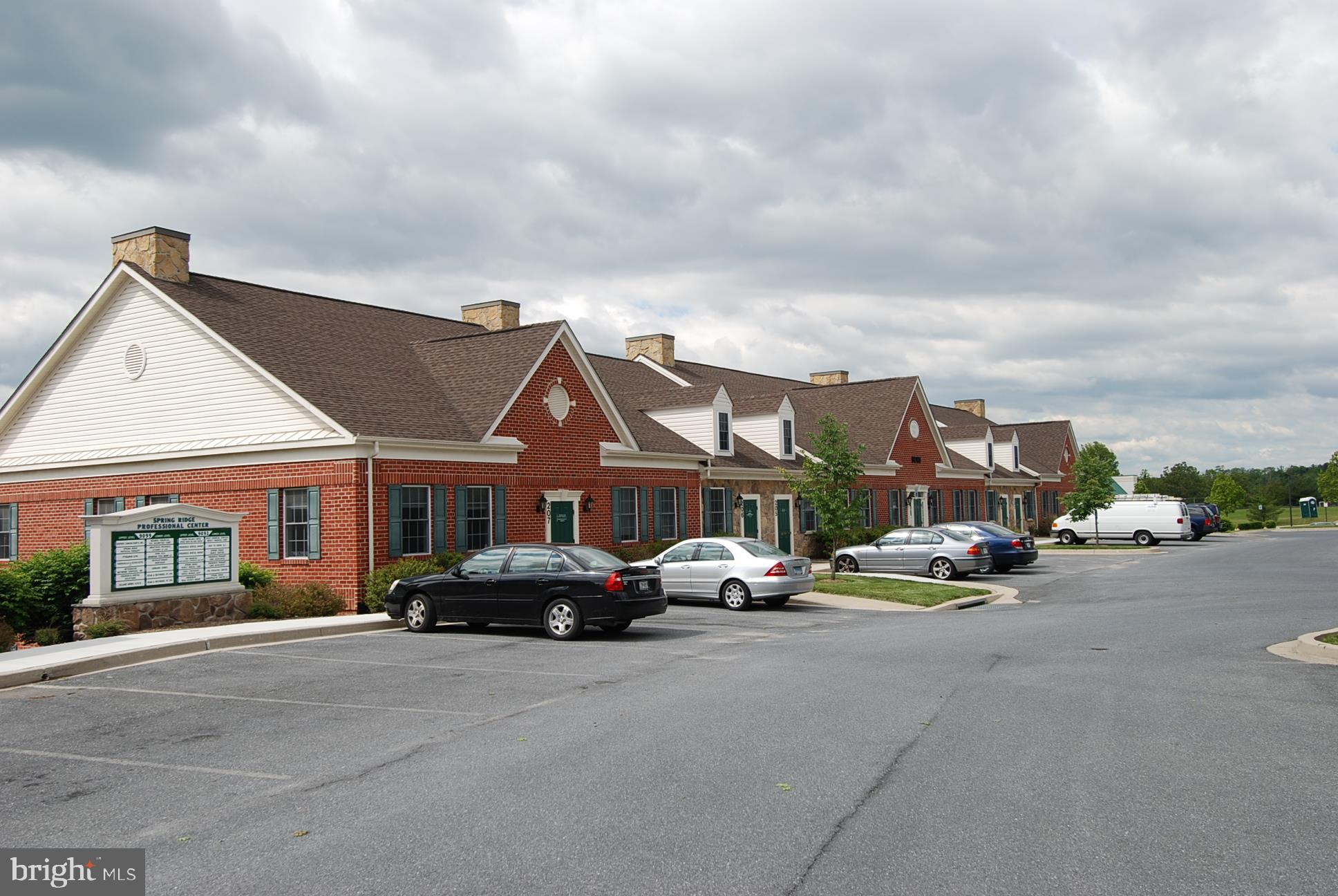 SPRING RIDGE - Residential