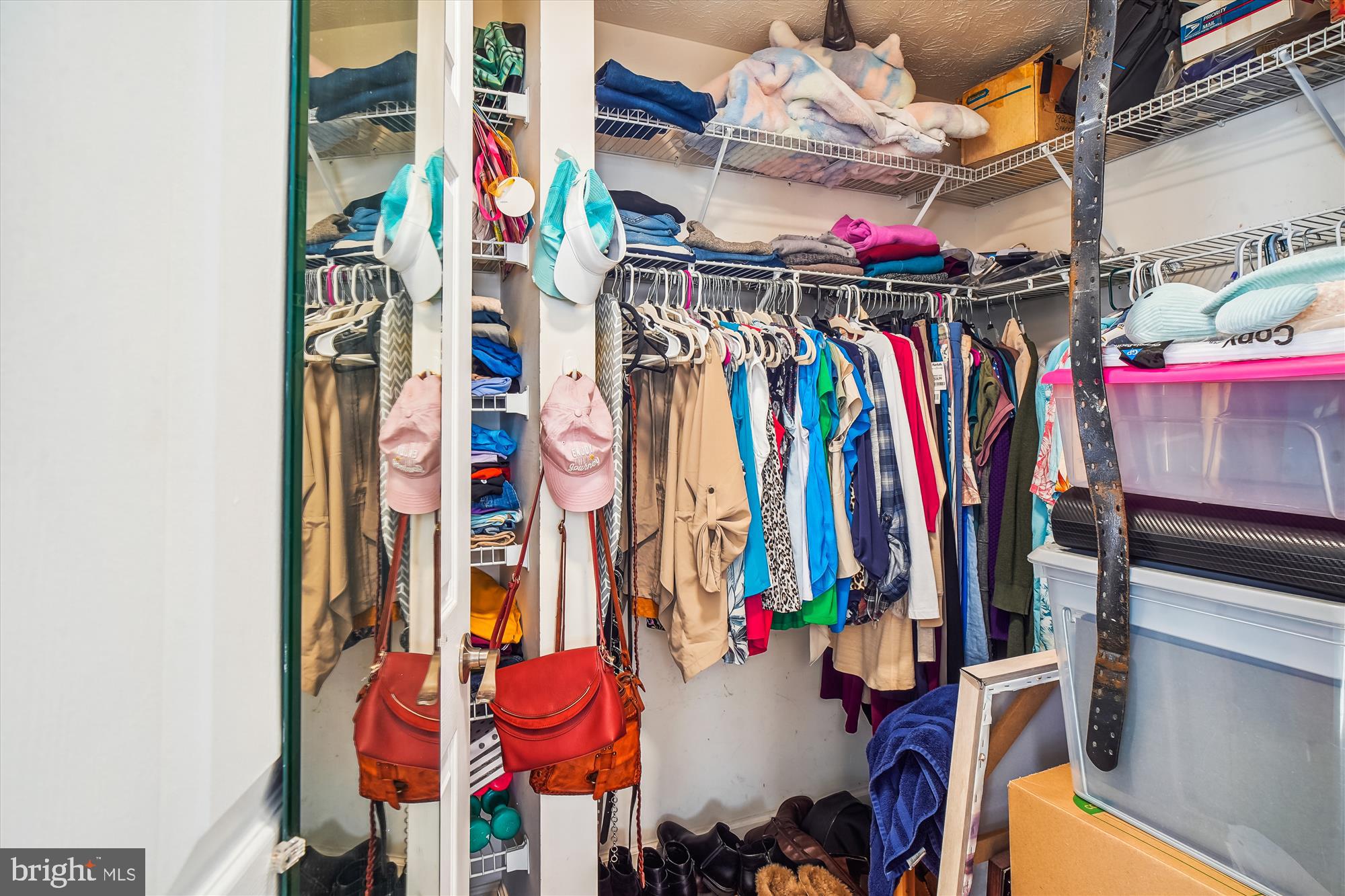 SPRING RIDGE - Residential