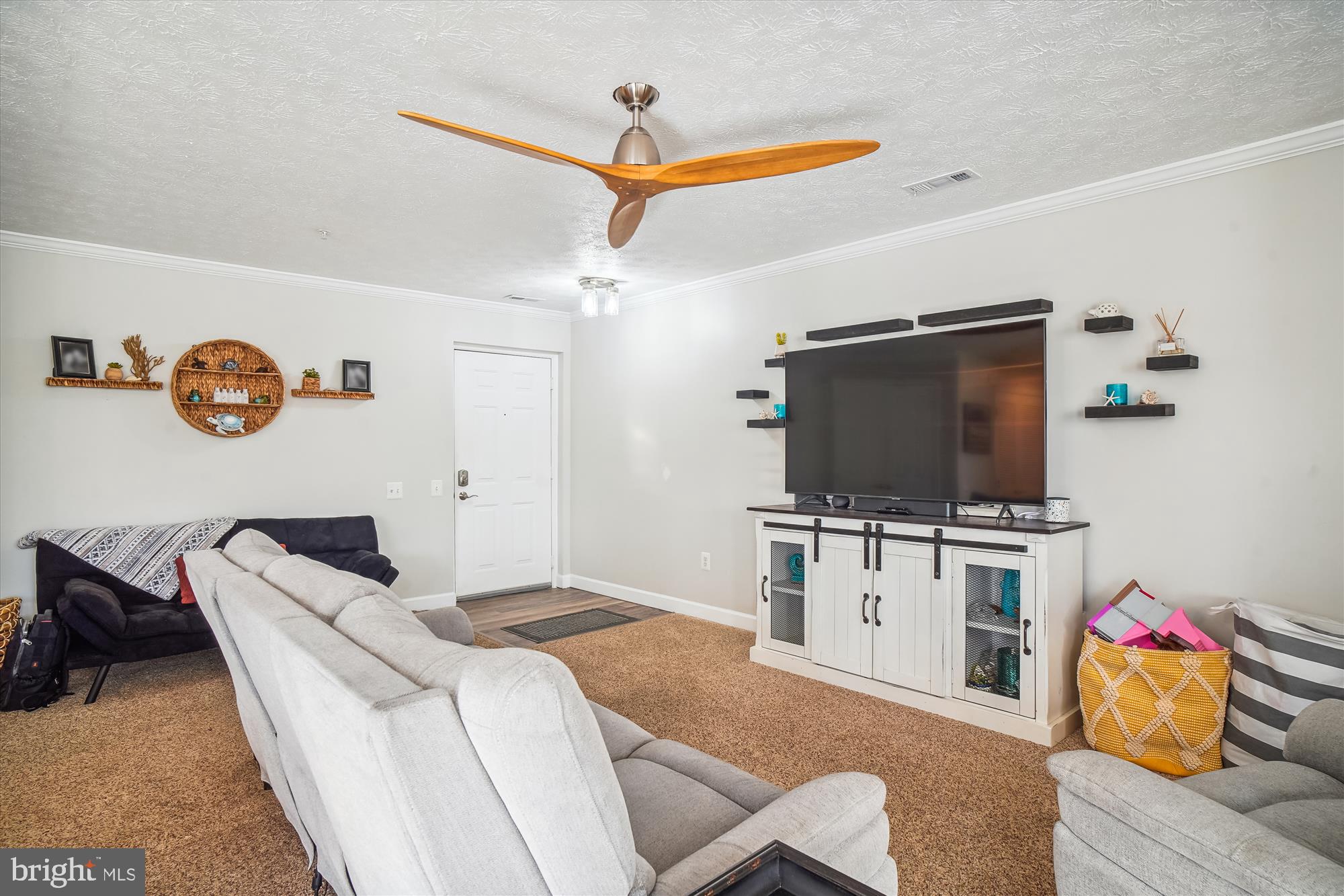 SPRING RIDGE - Residential