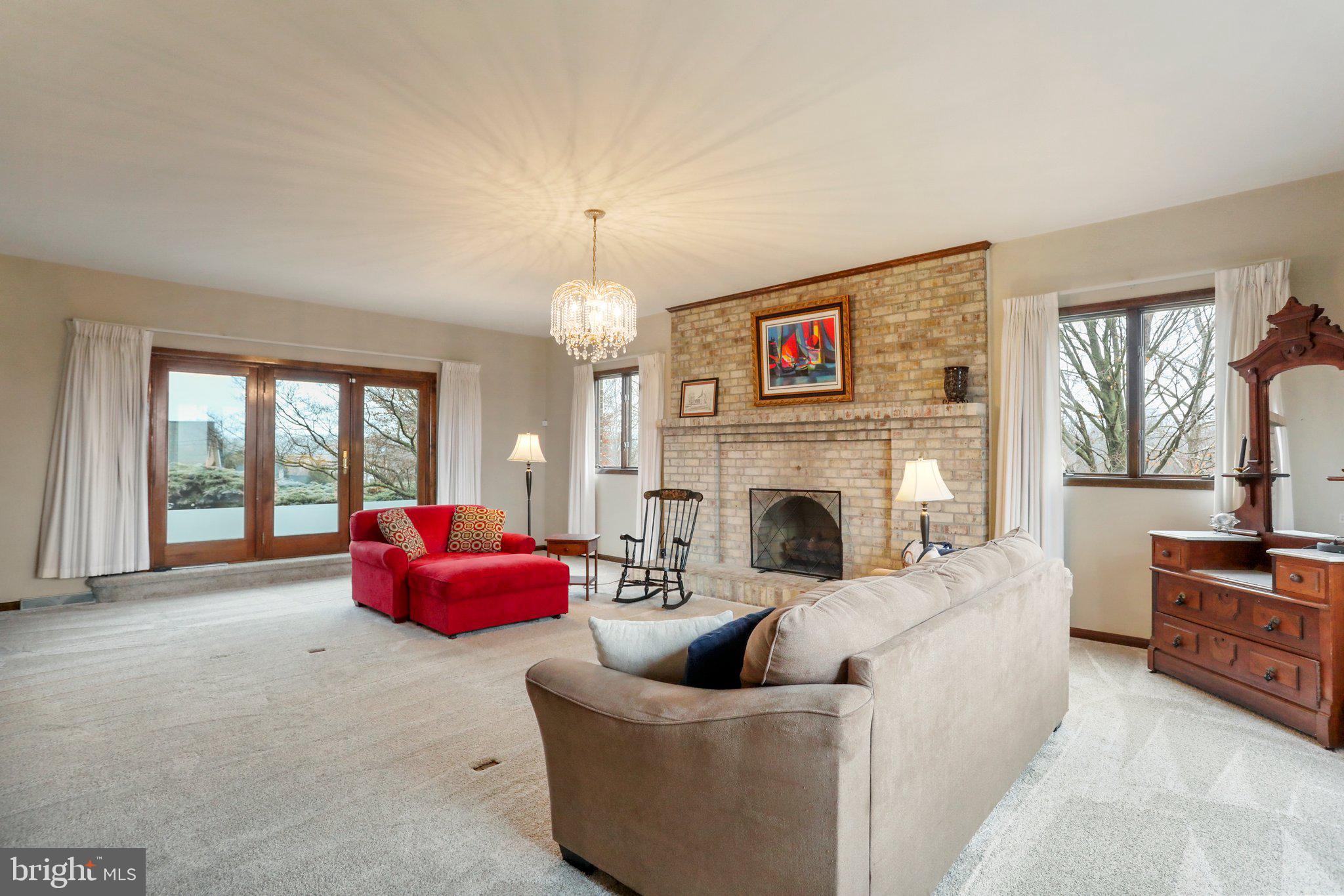 WAYNE HEIGHTS - Residential
