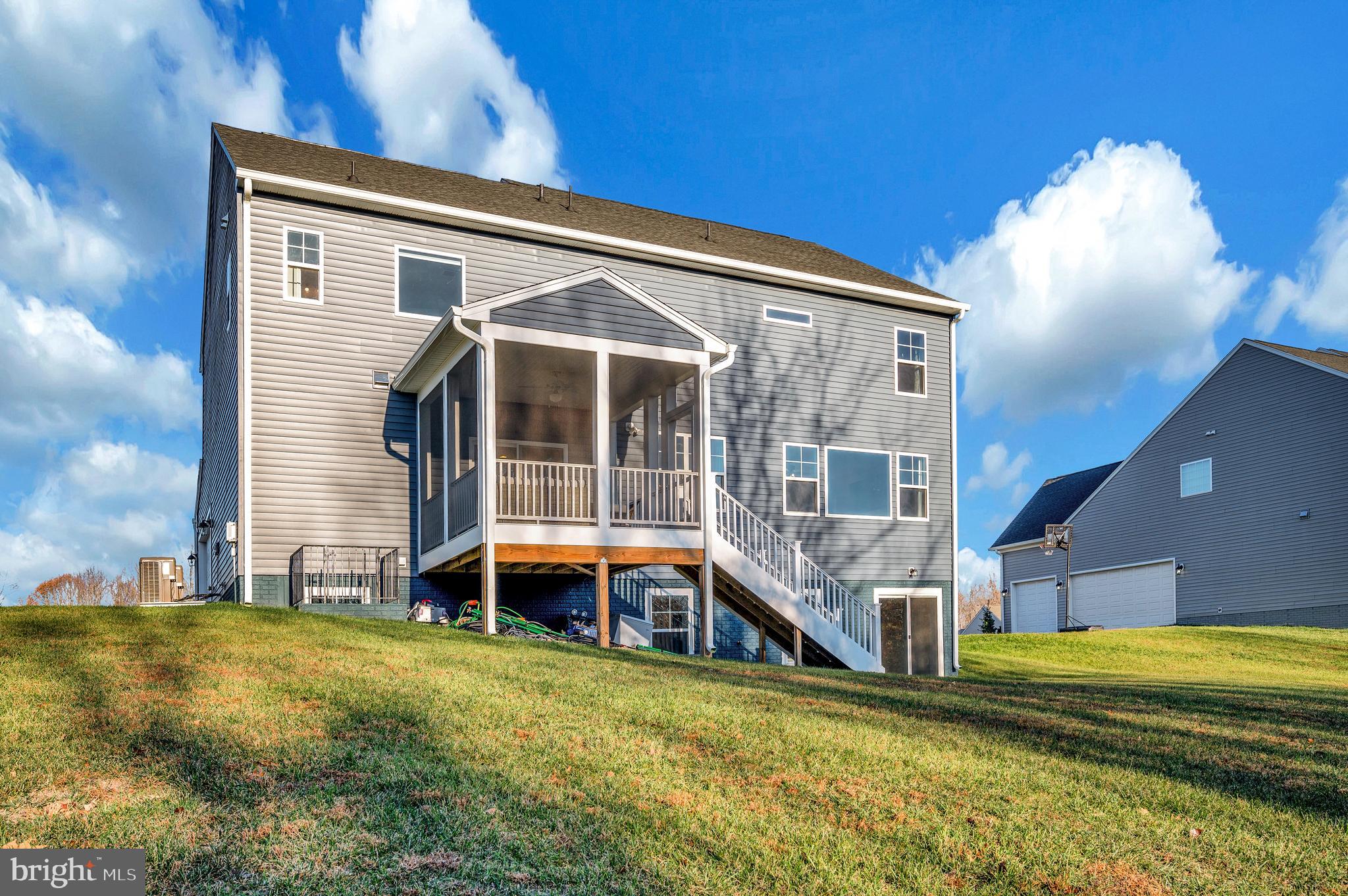 LIBERTY HALL - Residential