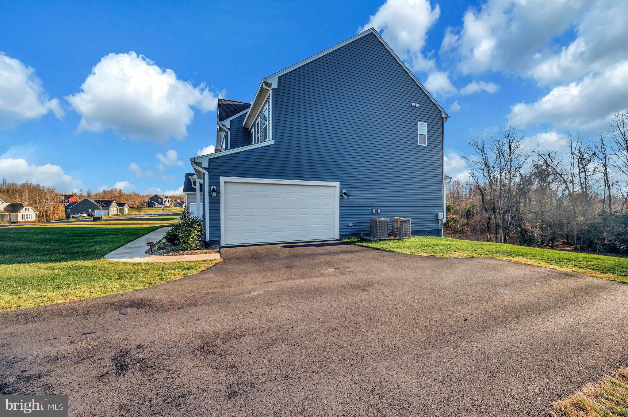 LIBERTY HALL - Residential