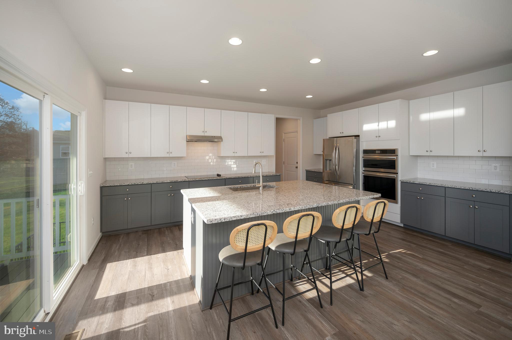 LIBERTY HALL - Residential