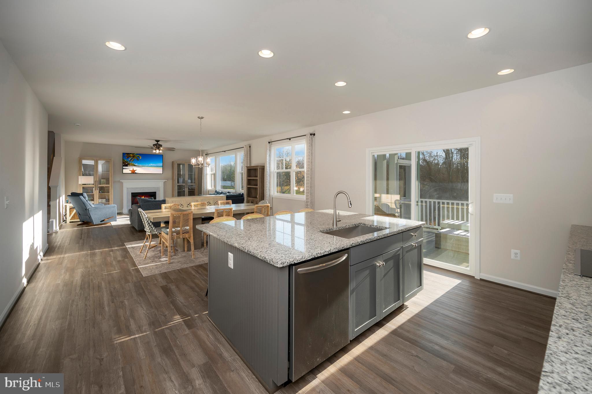 LIBERTY HALL - Residential