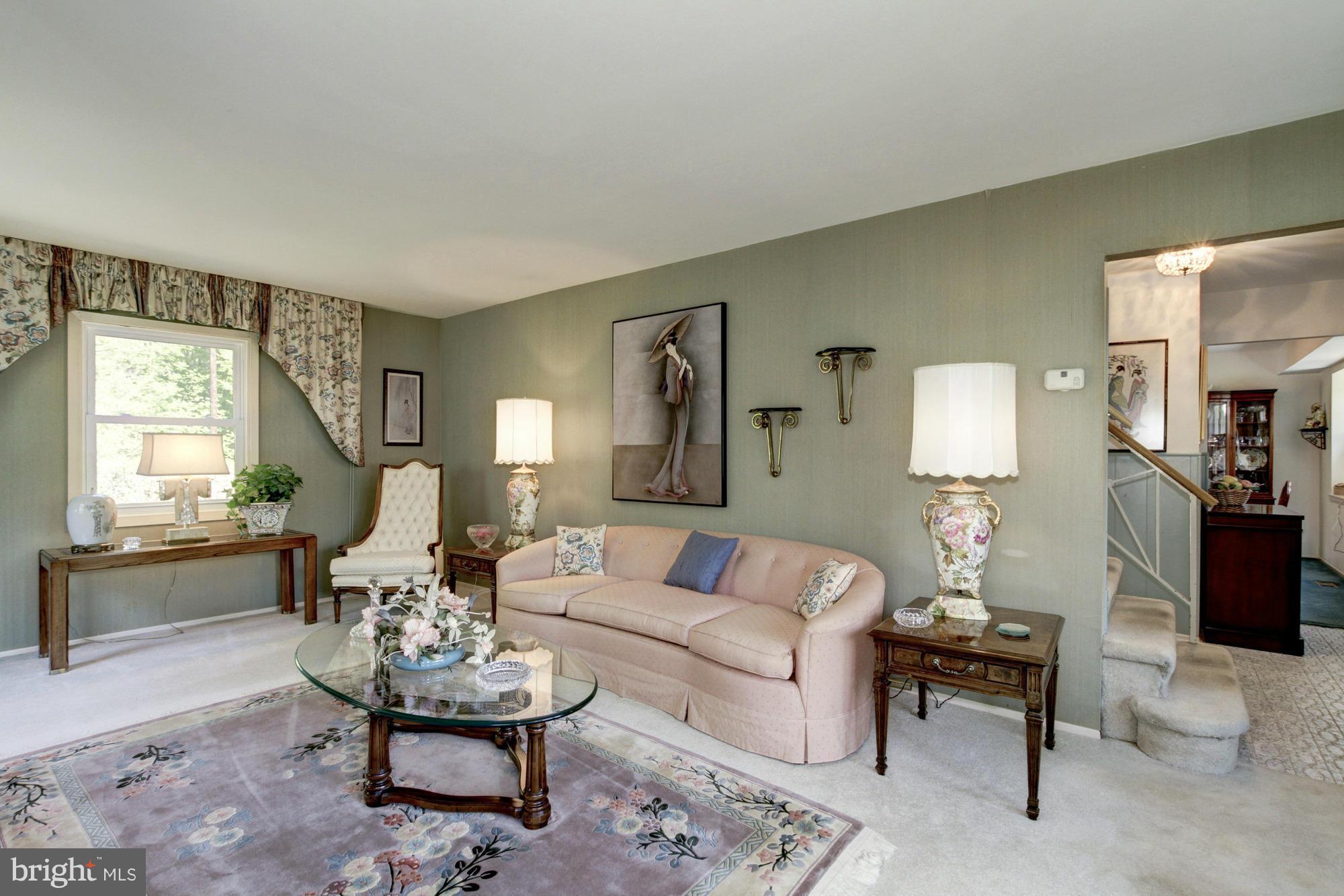 YORKTOWN AT BELAIR - Residential