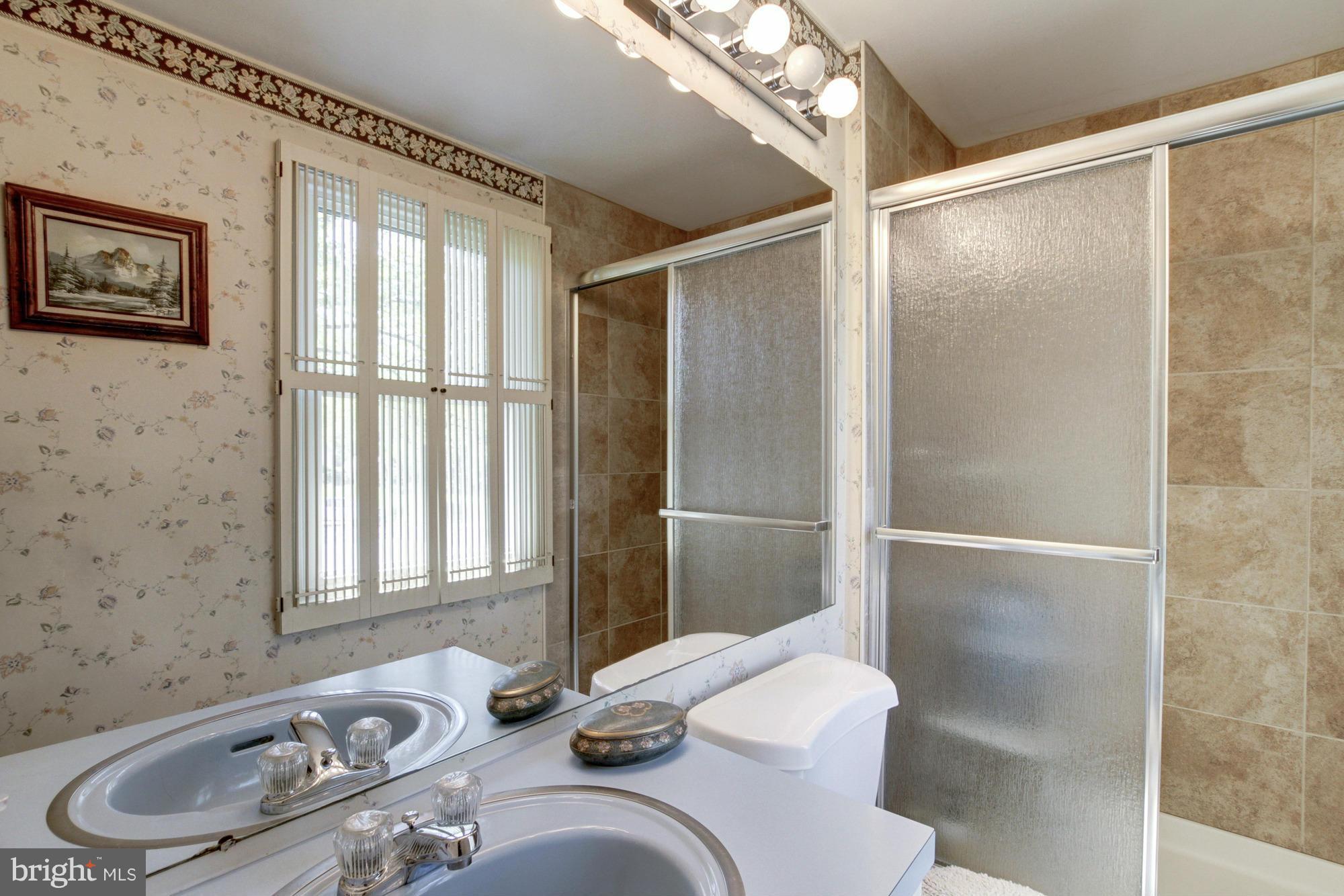 YORKTOWN AT BELAIR - Residential