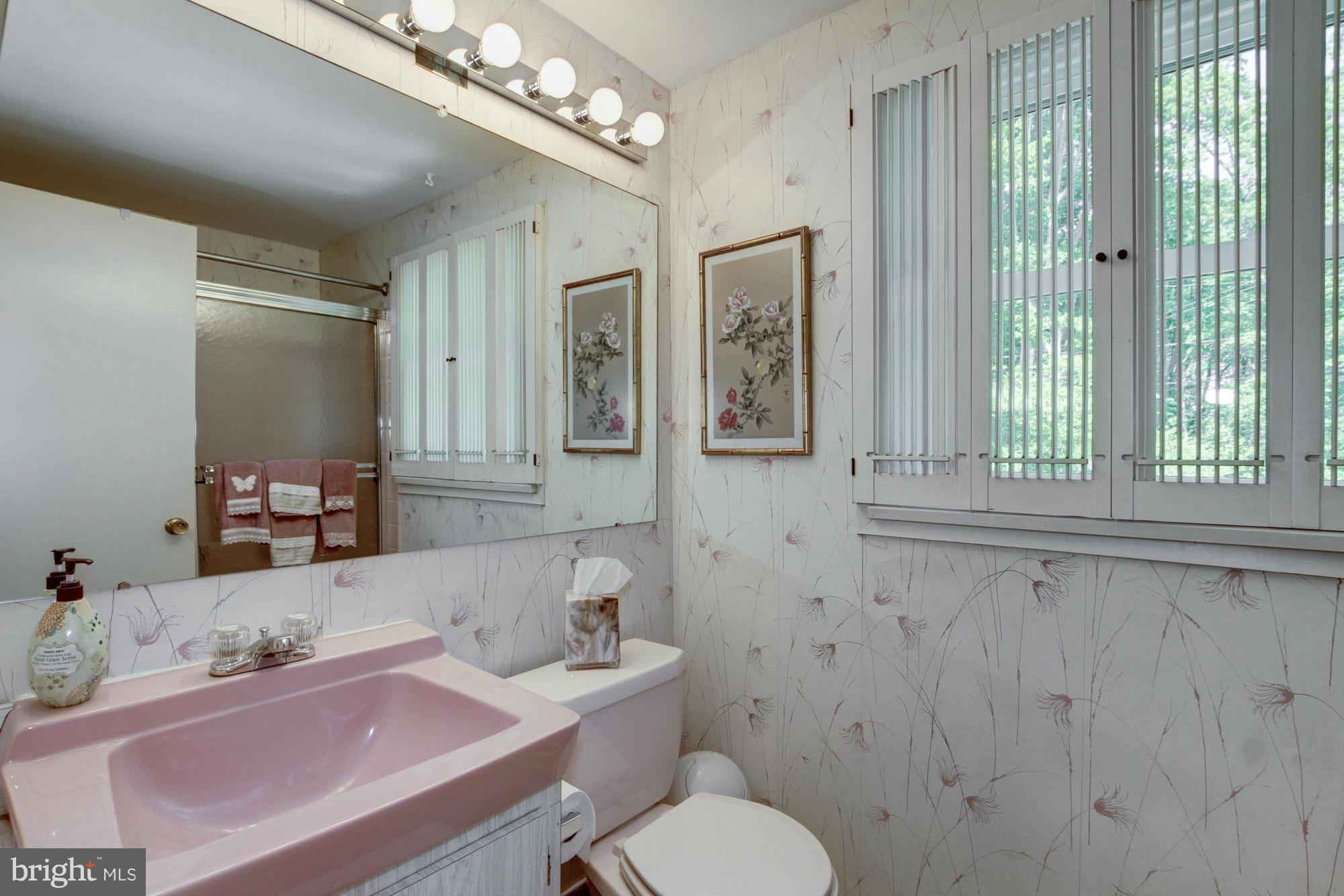 YORKTOWN AT BELAIR - Residential