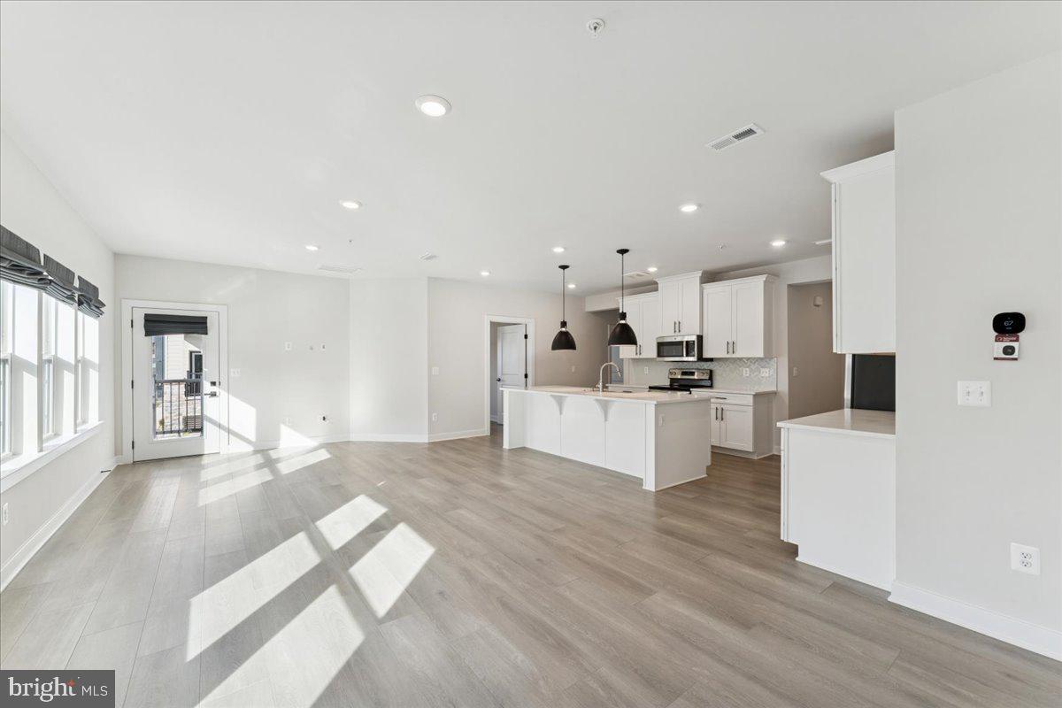 WOODLAND PARK STATION - Residential