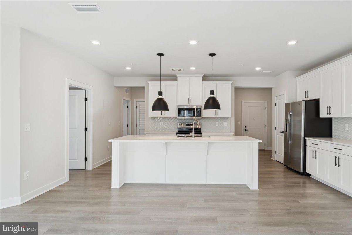 WOODLAND PARK STATION - Residential