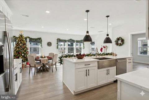 12850 MOSAIC PARK WAY 2-A HERNDON VA 20171