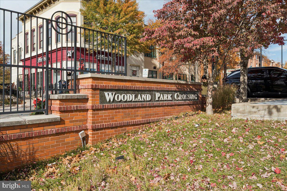 WOODLAND PARK STATION - Residential