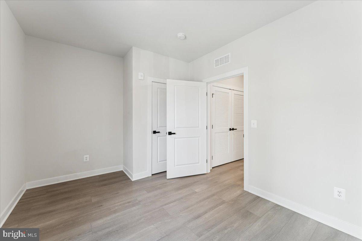 WOODLAND PARK STATION - Residential