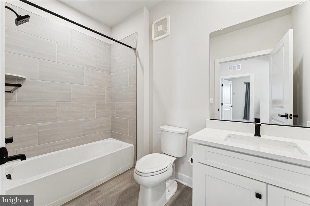 WOODLAND PARK STATION - Residential