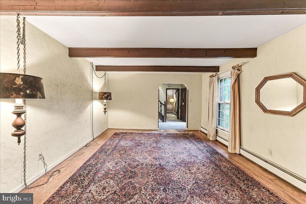 1422 BOBOLINK LANE