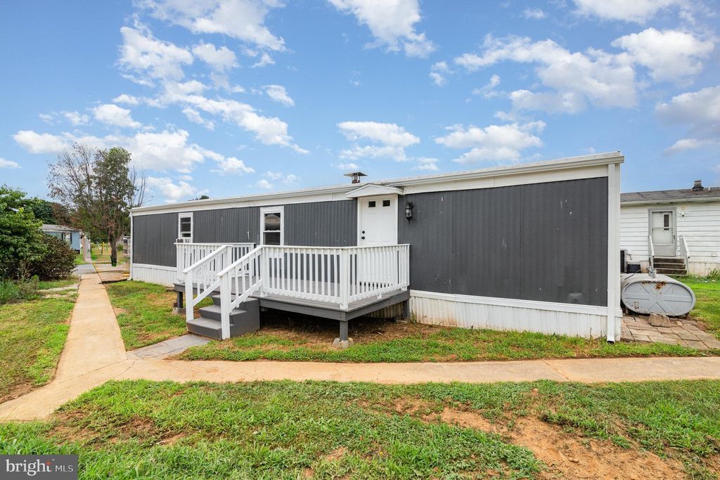 Photo of 540 Palm City Park, ANNVILLE, PA 17003 (MLS # PALN2022184)