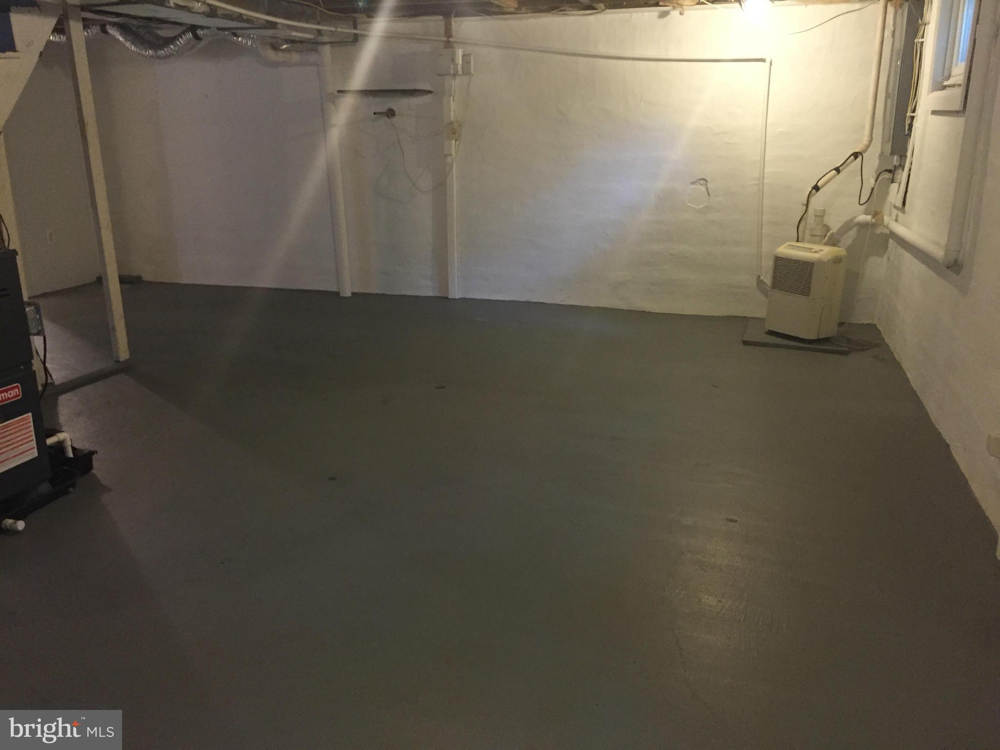 NEW ALEXANDRIA - Residential Lease