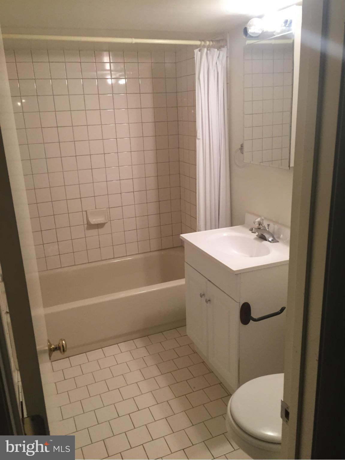 NEW ALEXANDRIA - Residential Lease