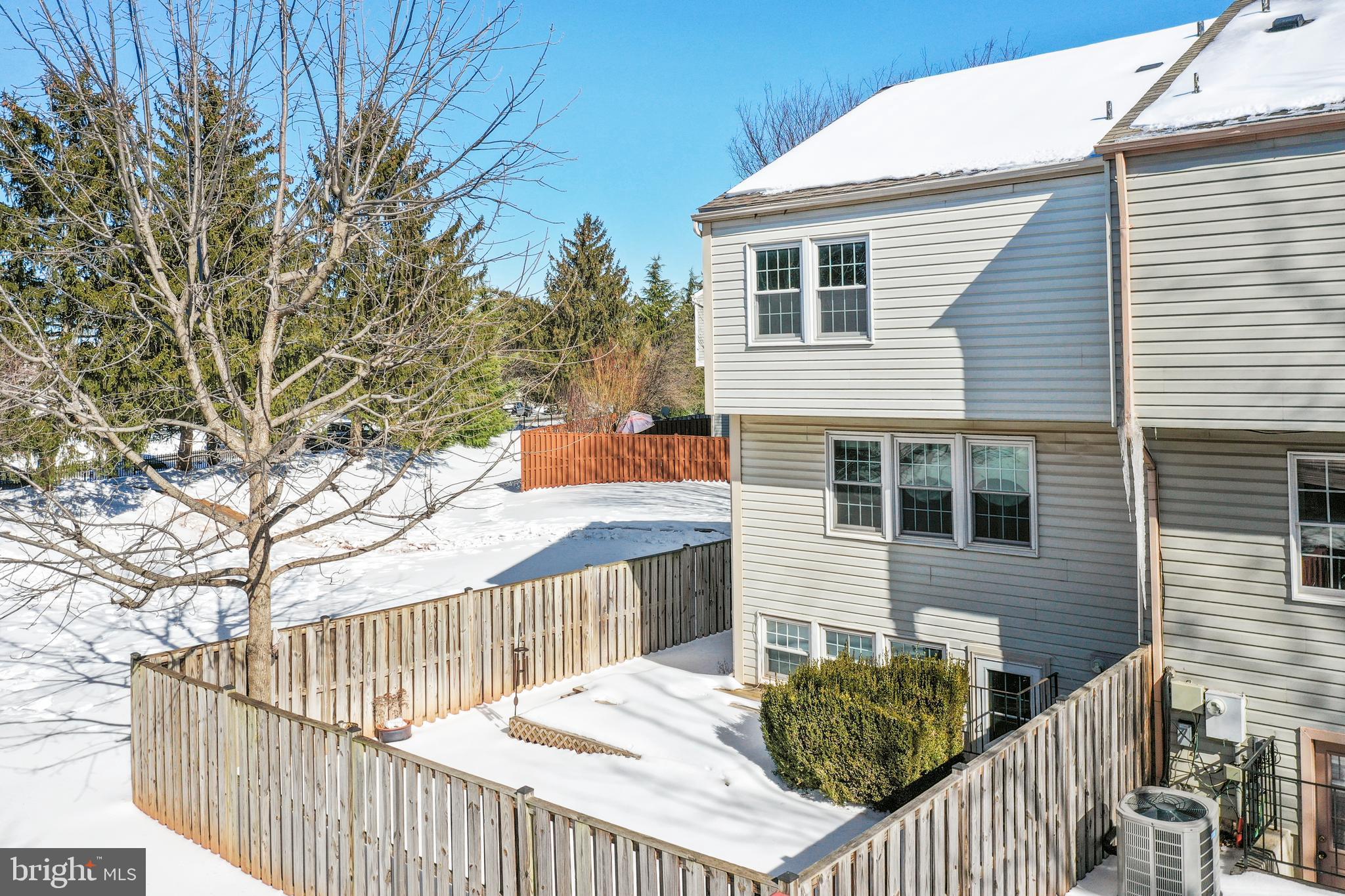 FOX CREEK - Residential