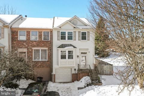 21799 LEATHERLEAF CIRCLE STERLING VA 20164